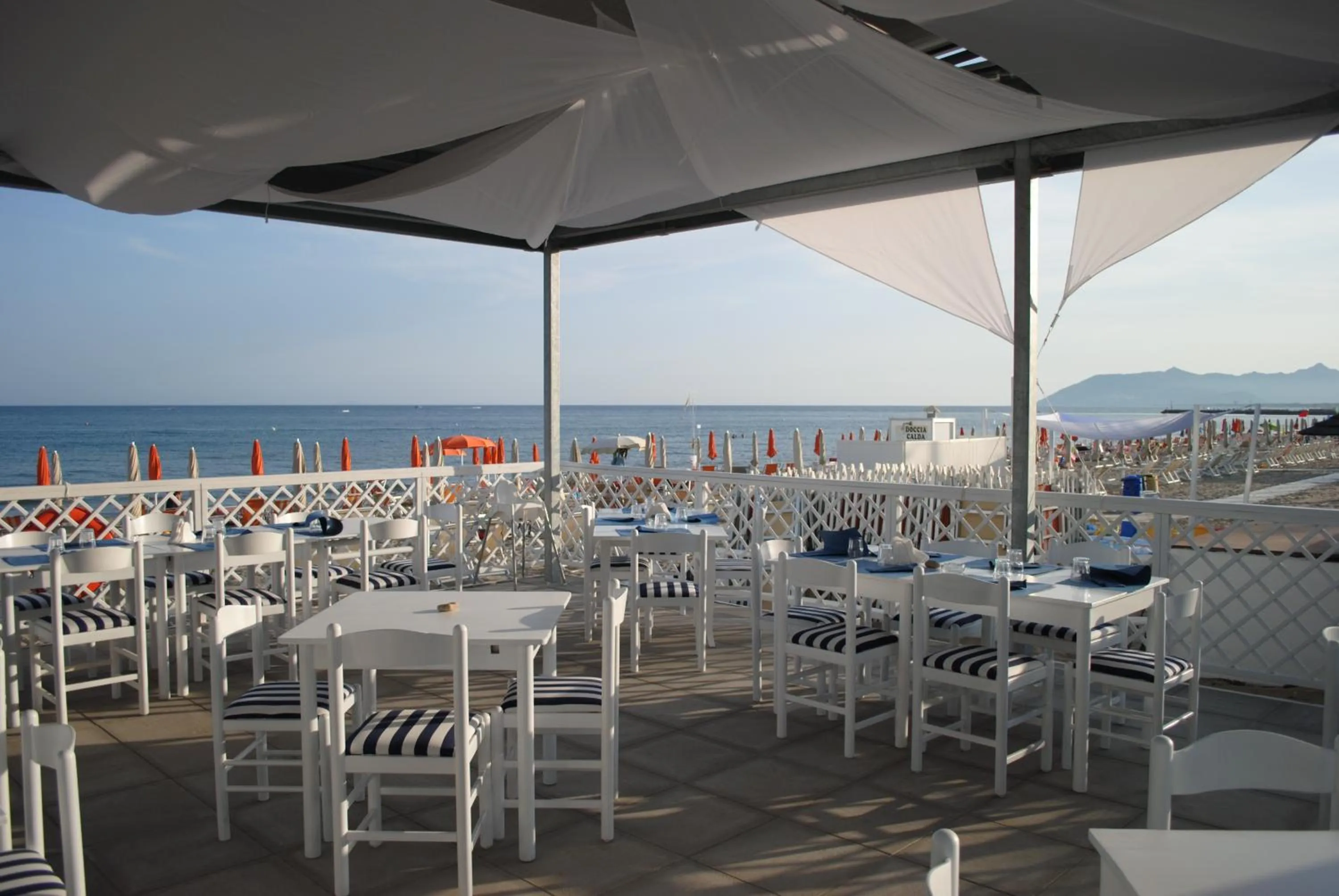 Restaurant/places to eat in Torre Del Sole