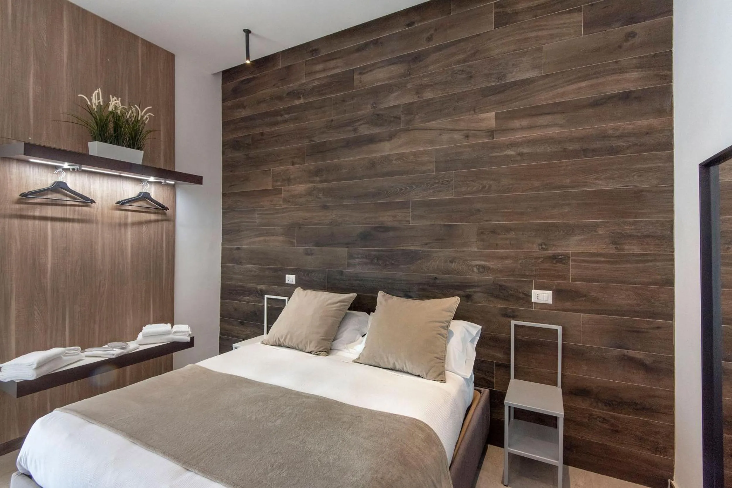 Photo of the whole room, Bed in Hotel Fiorentina