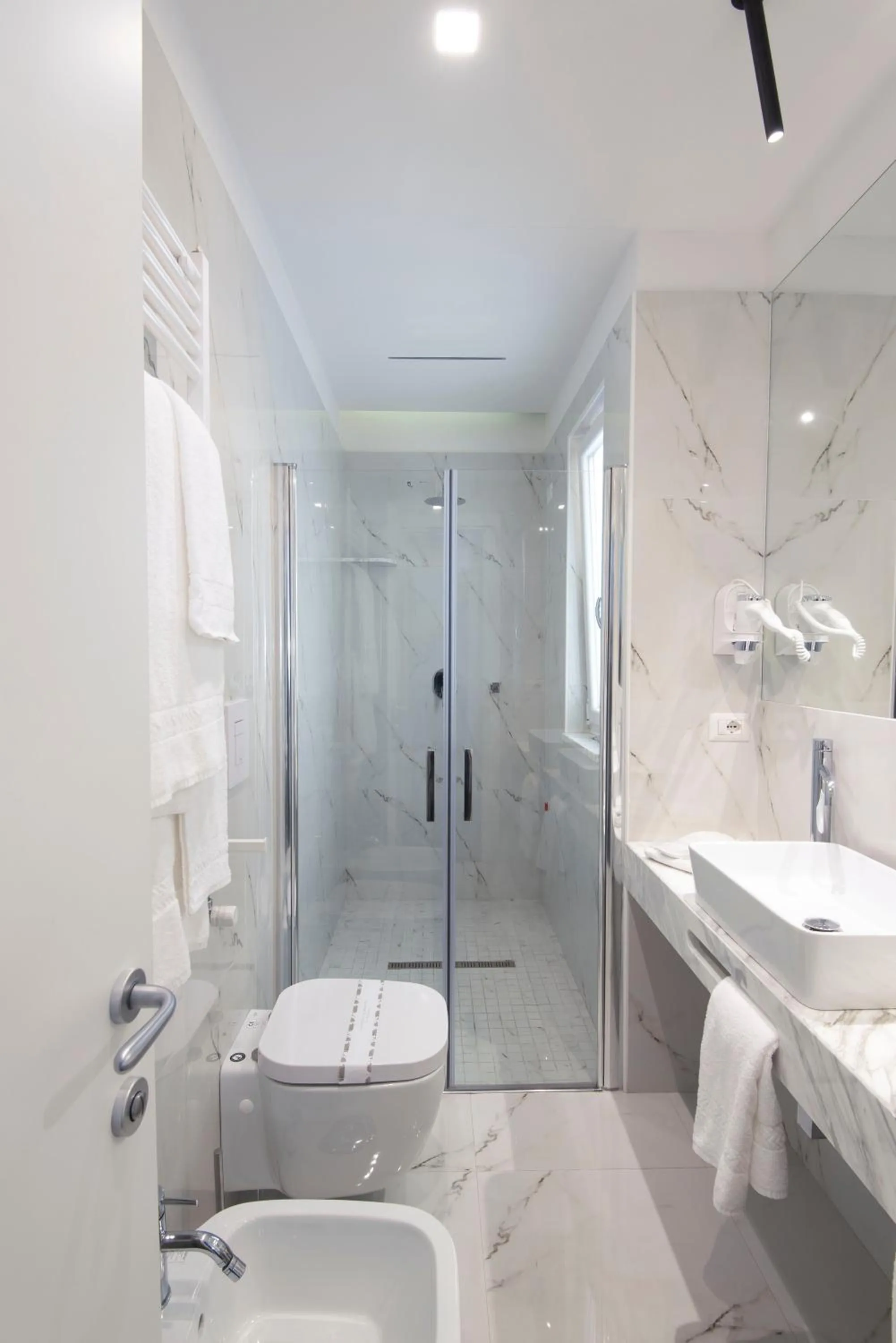 Shower in Hotel Fiorentina