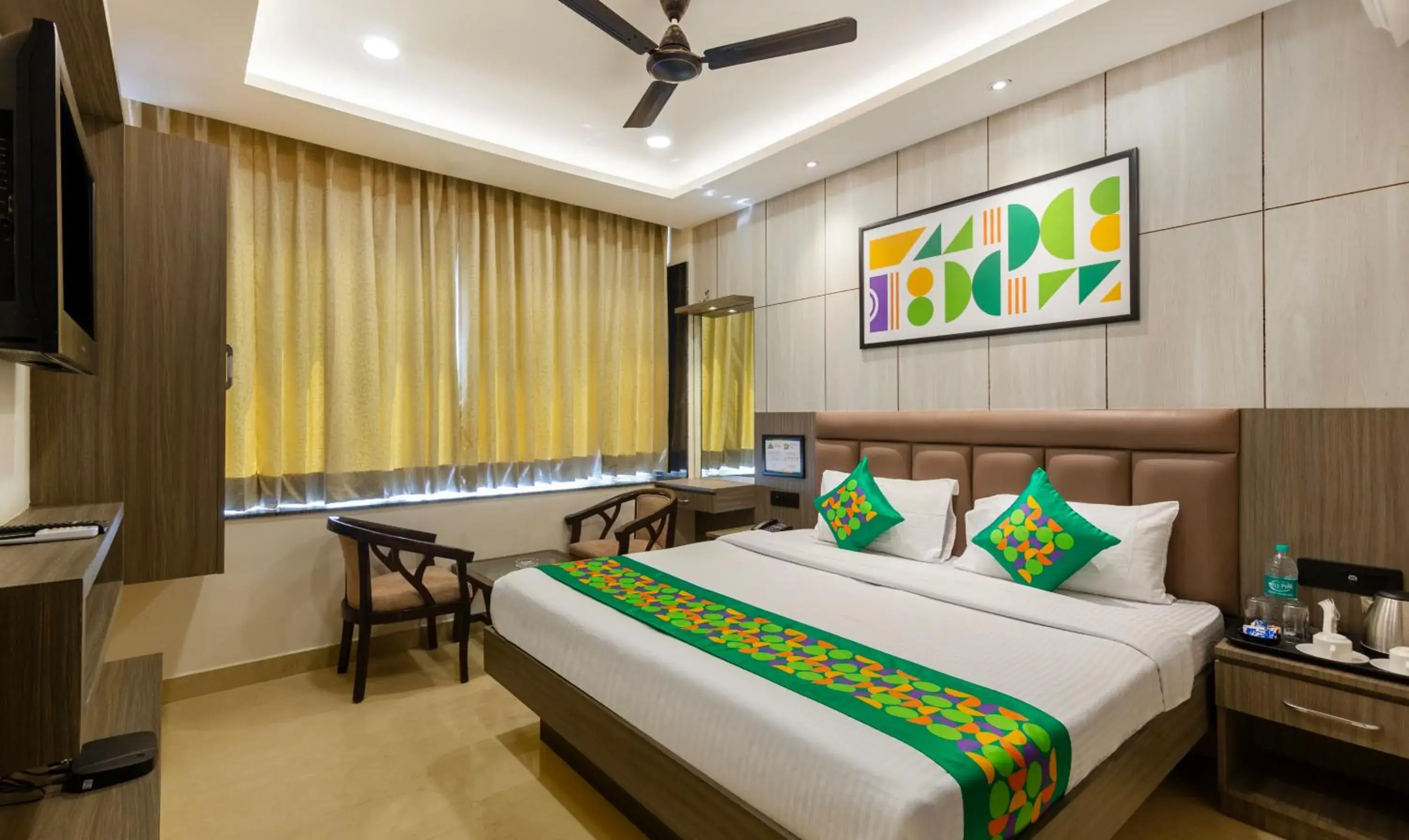 Bedroom, Bed in Treebo Bombay Palace Bedroom, Bed in Treebo Bombay Palace