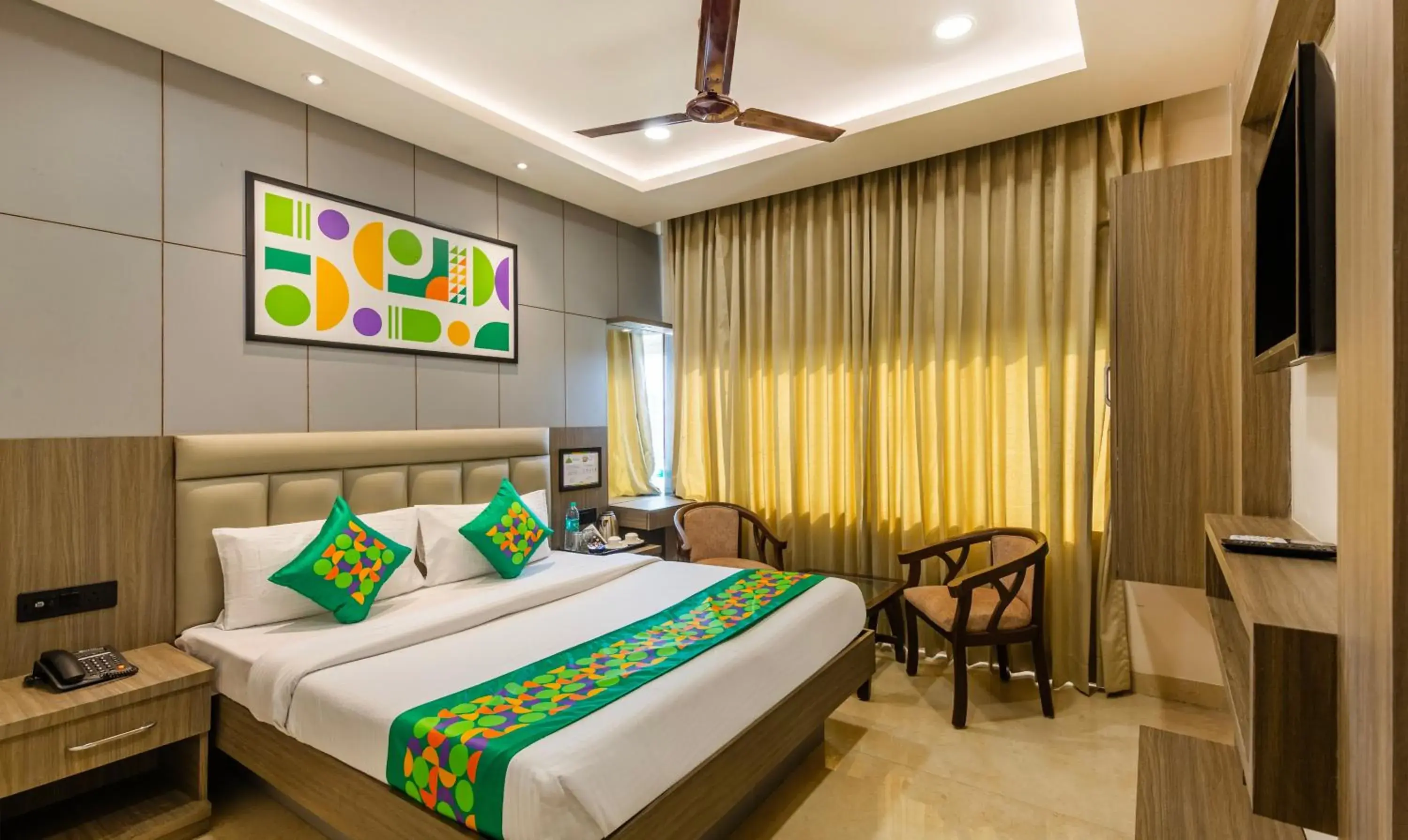 Bedroom, Bed in Treebo Bombay Palace Bedroom, Bed in Treebo Bombay Palace