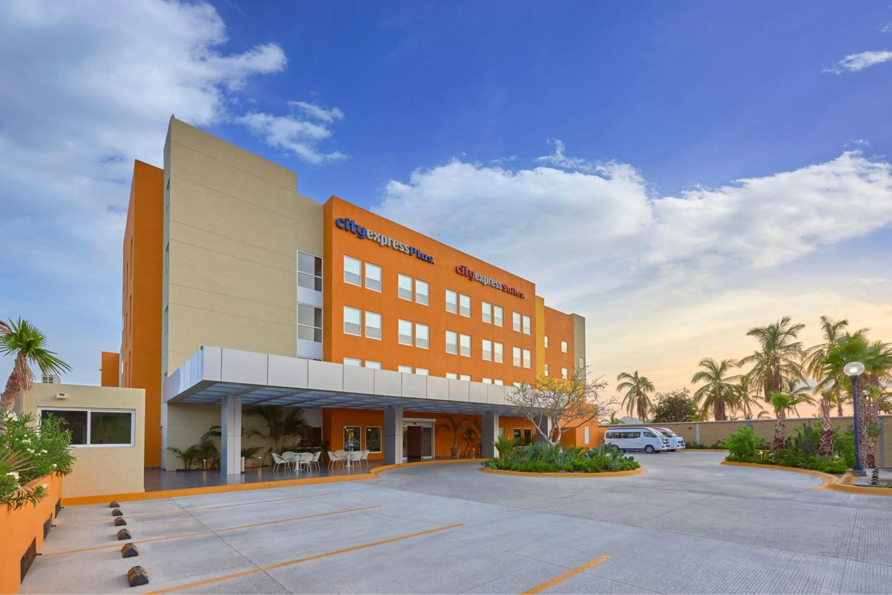Property building in City Express Plus by Marriott Cabo San Lucas