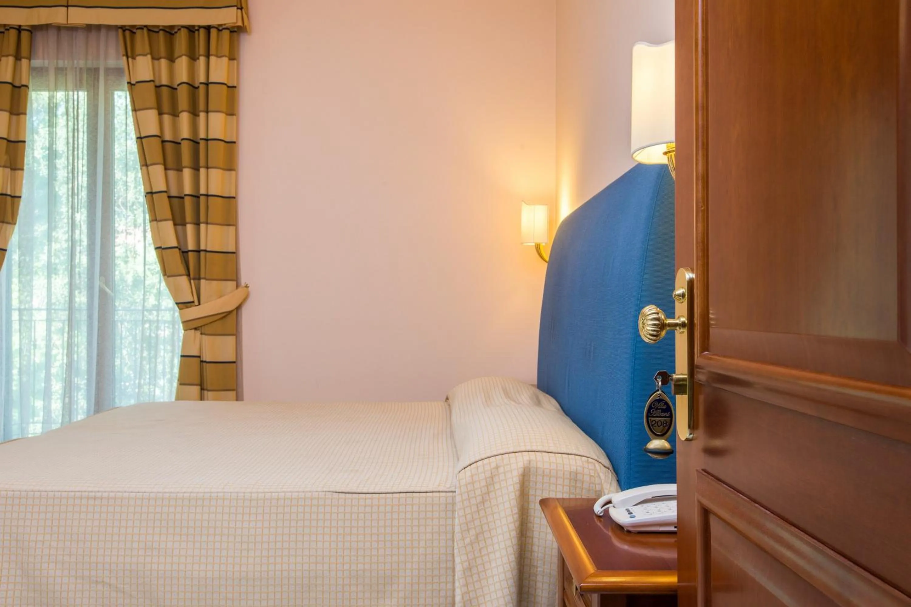 Bed in Hotel Villa Albani