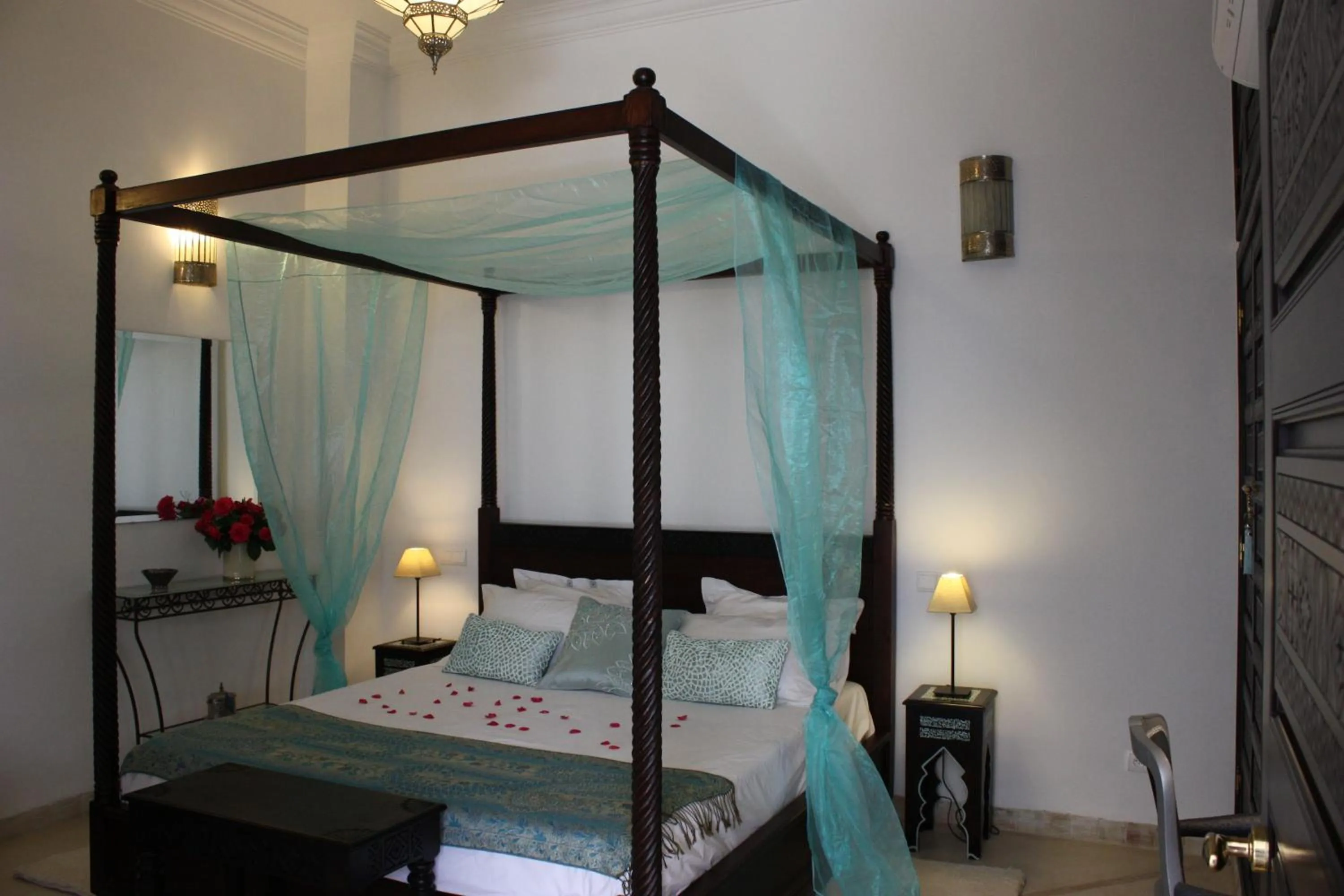 Bed in Riad La Villa Marrakech