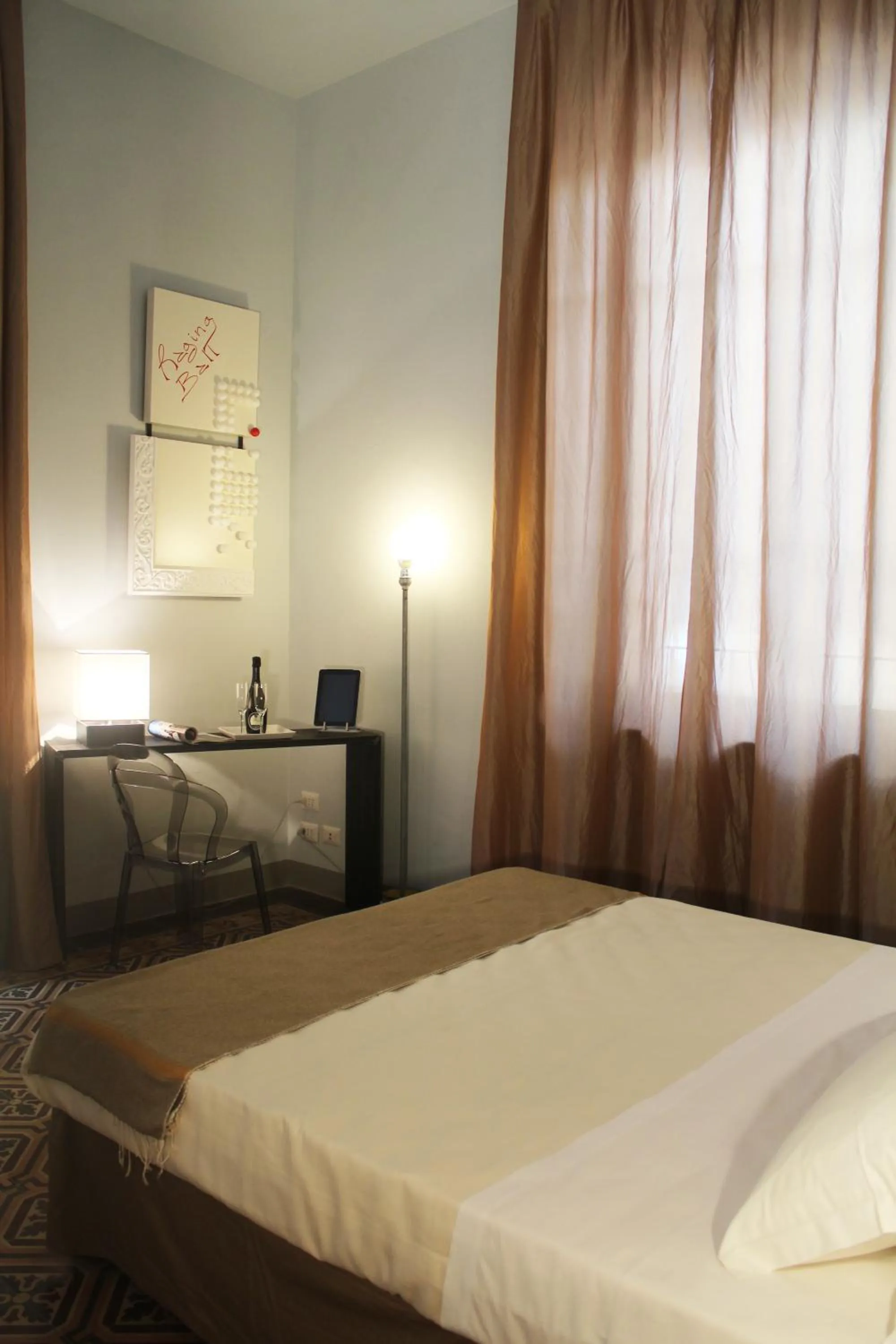 Decorative detail, Bed in Lucca in Villa Lucrezia