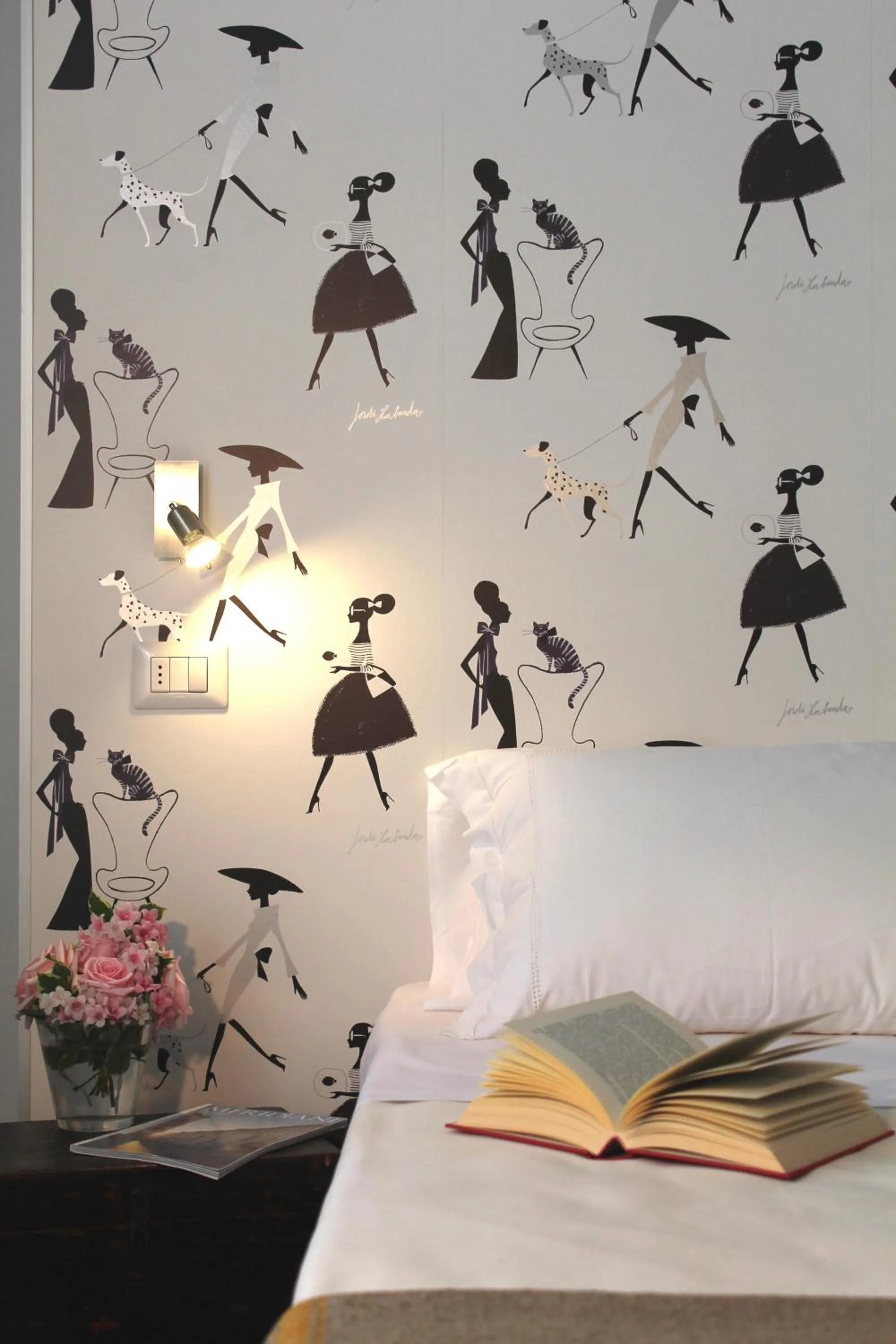 Decorative detail, Bed in Lucca in Villa Lucrezia