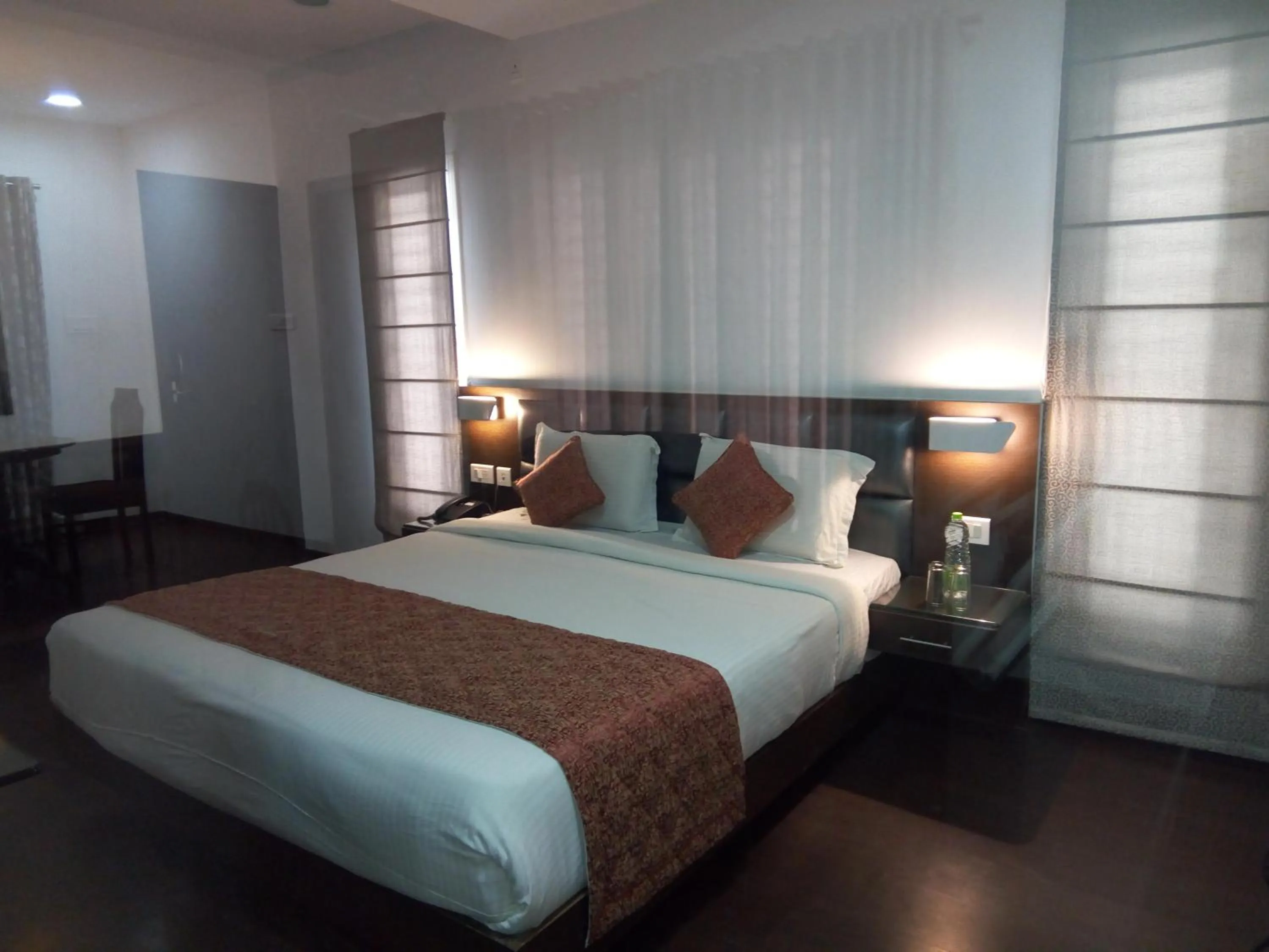 cot, Bed in R T Hill View