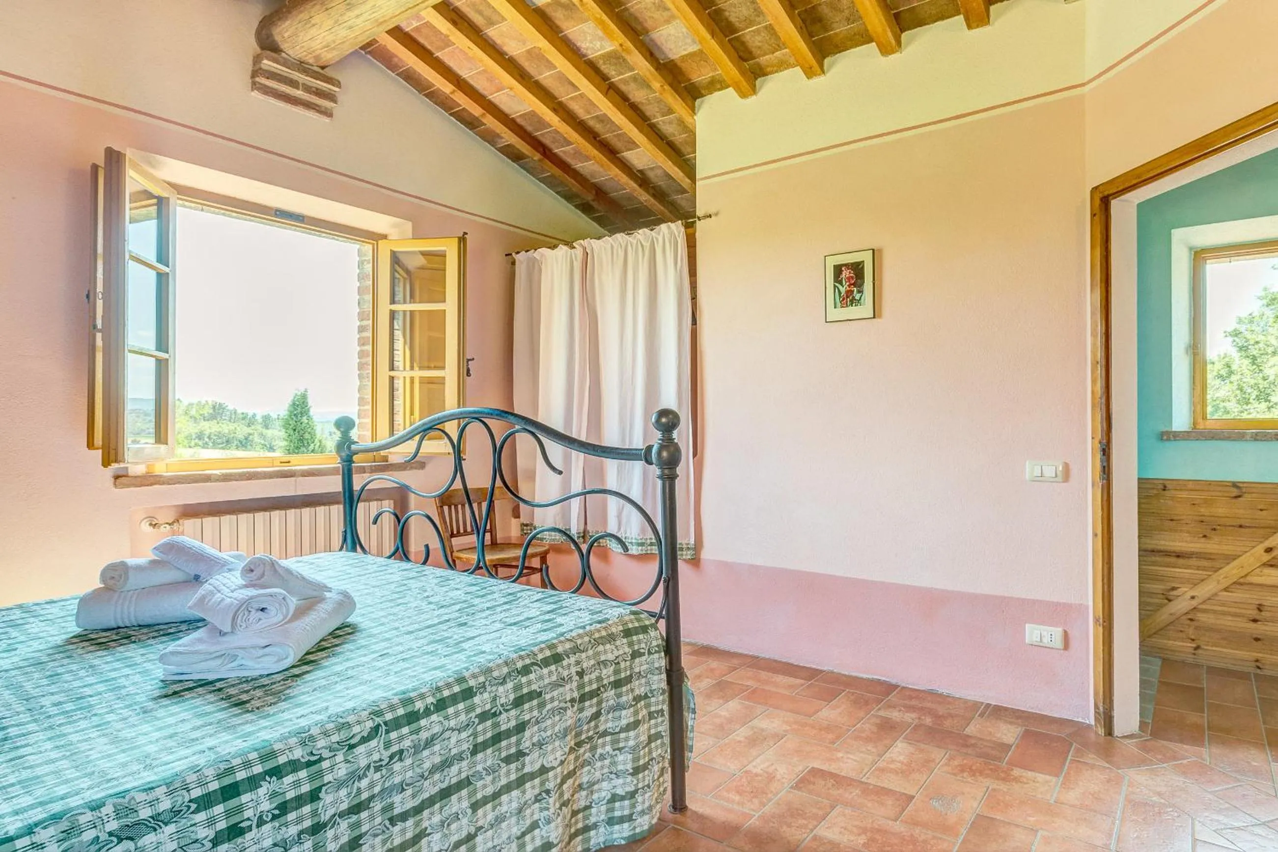 Bedroom, Bed in Agriturismo Il poggiarello