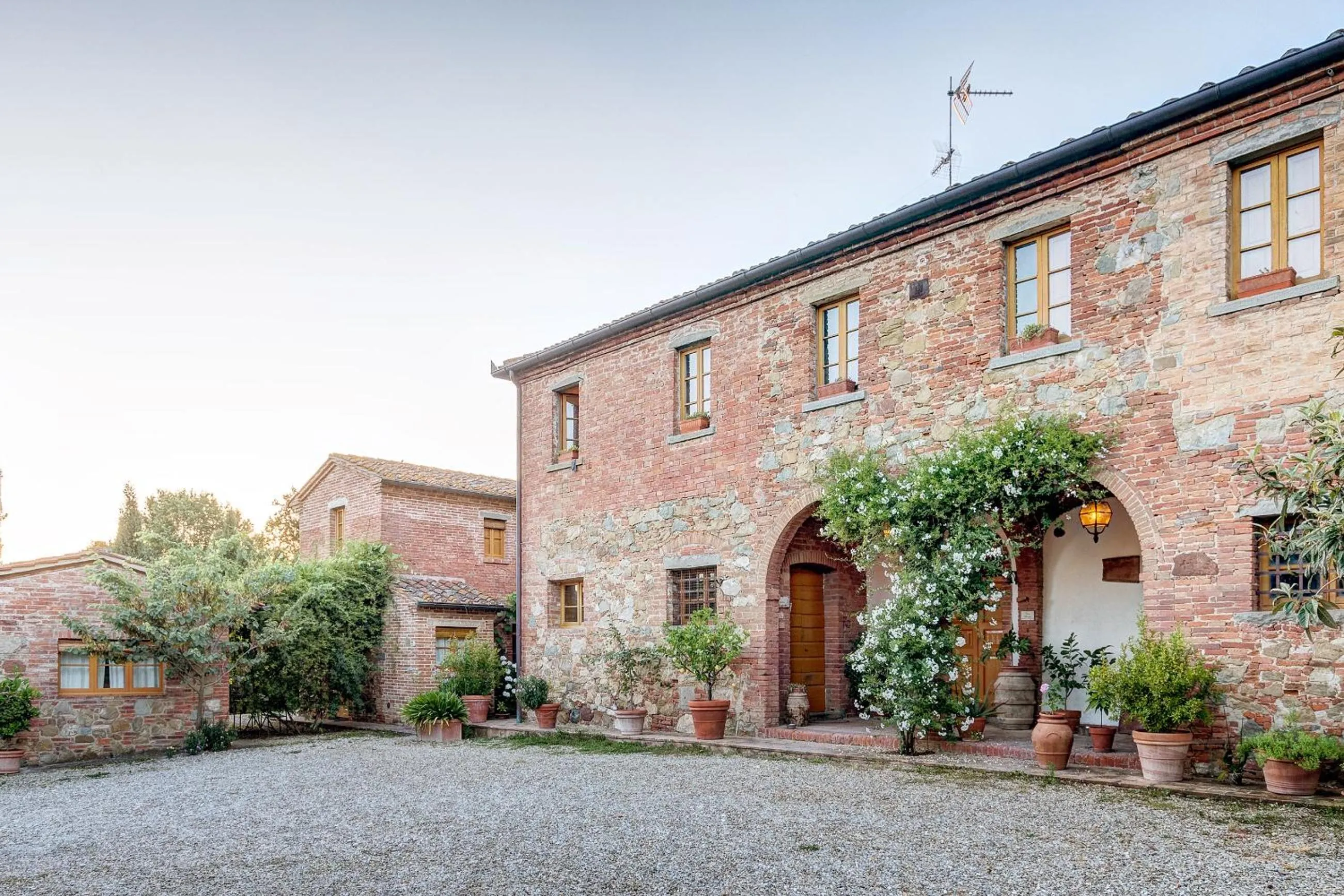 Facade/entrance in Agriturismo Il poggiarello