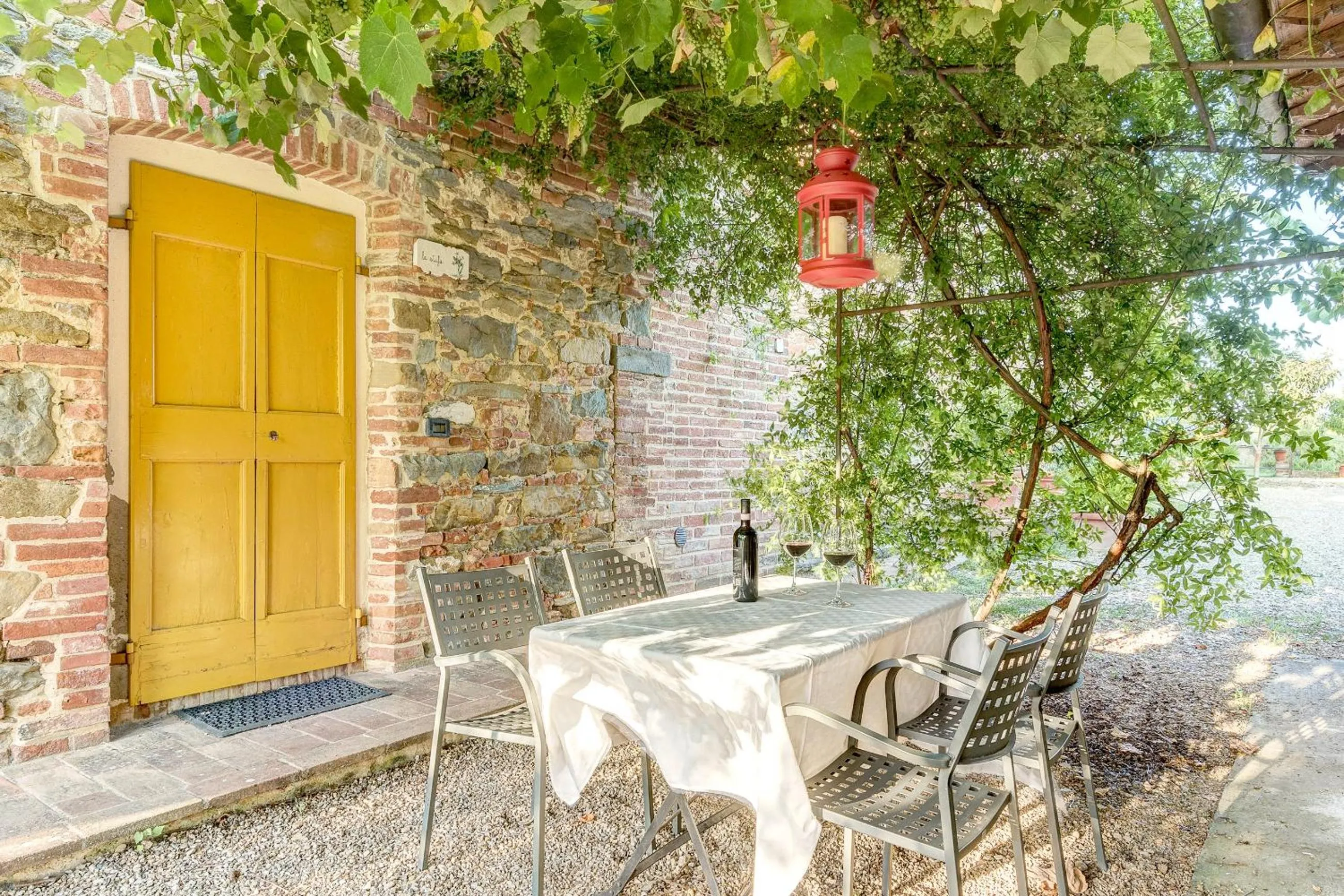 Patio in Agriturismo Il poggiarello
