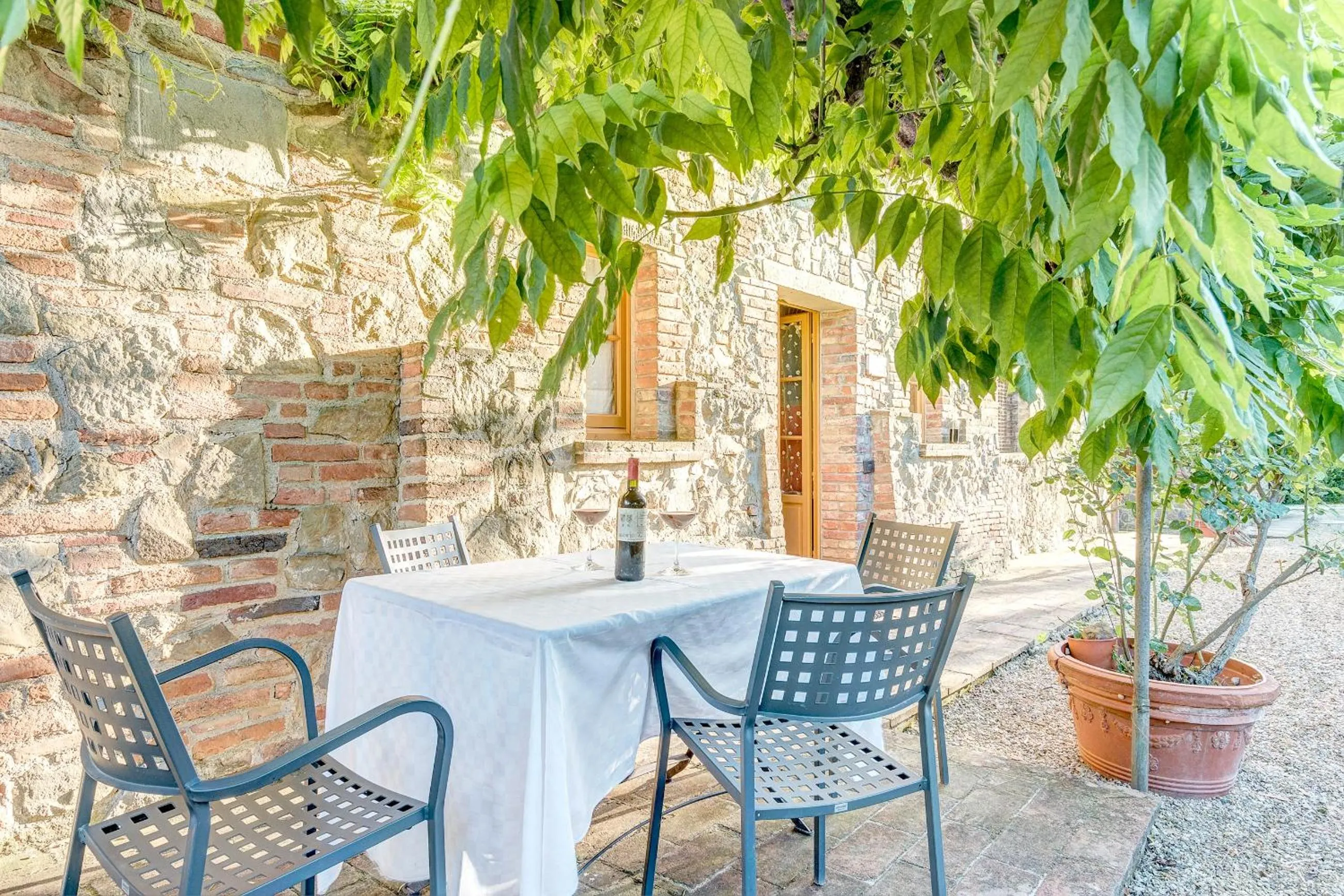 Patio in Agriturismo Il poggiarello