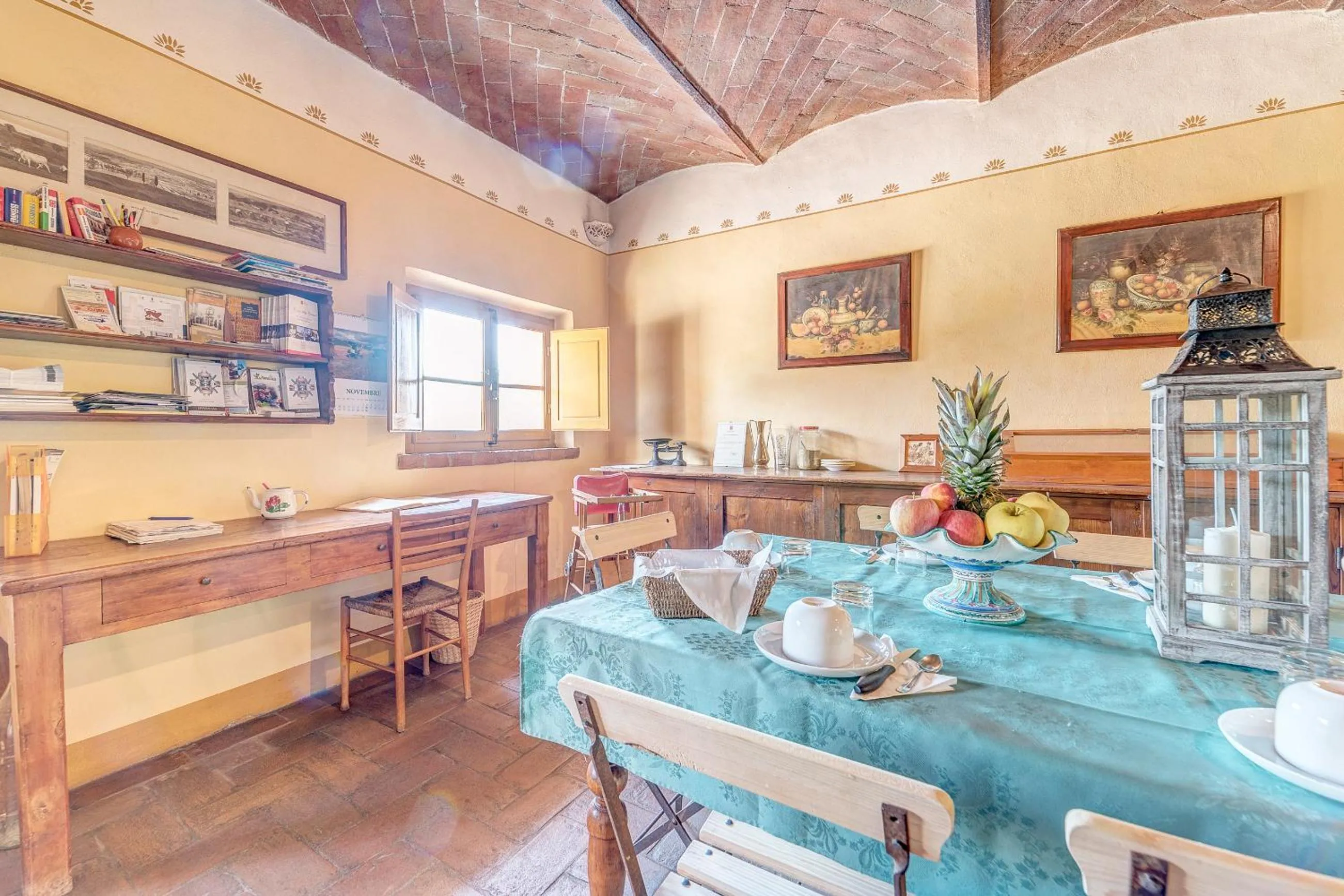 Communal lounge/ TV room in Agriturismo Il poggiarello