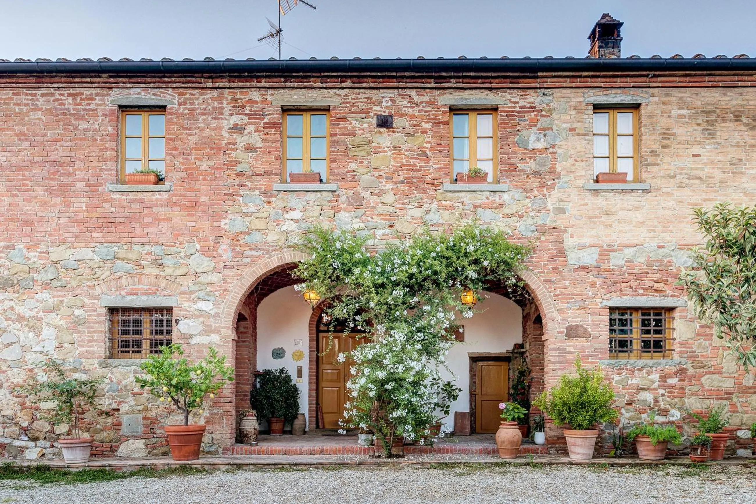 Facade/entrance in Agriturismo Il poggiarello