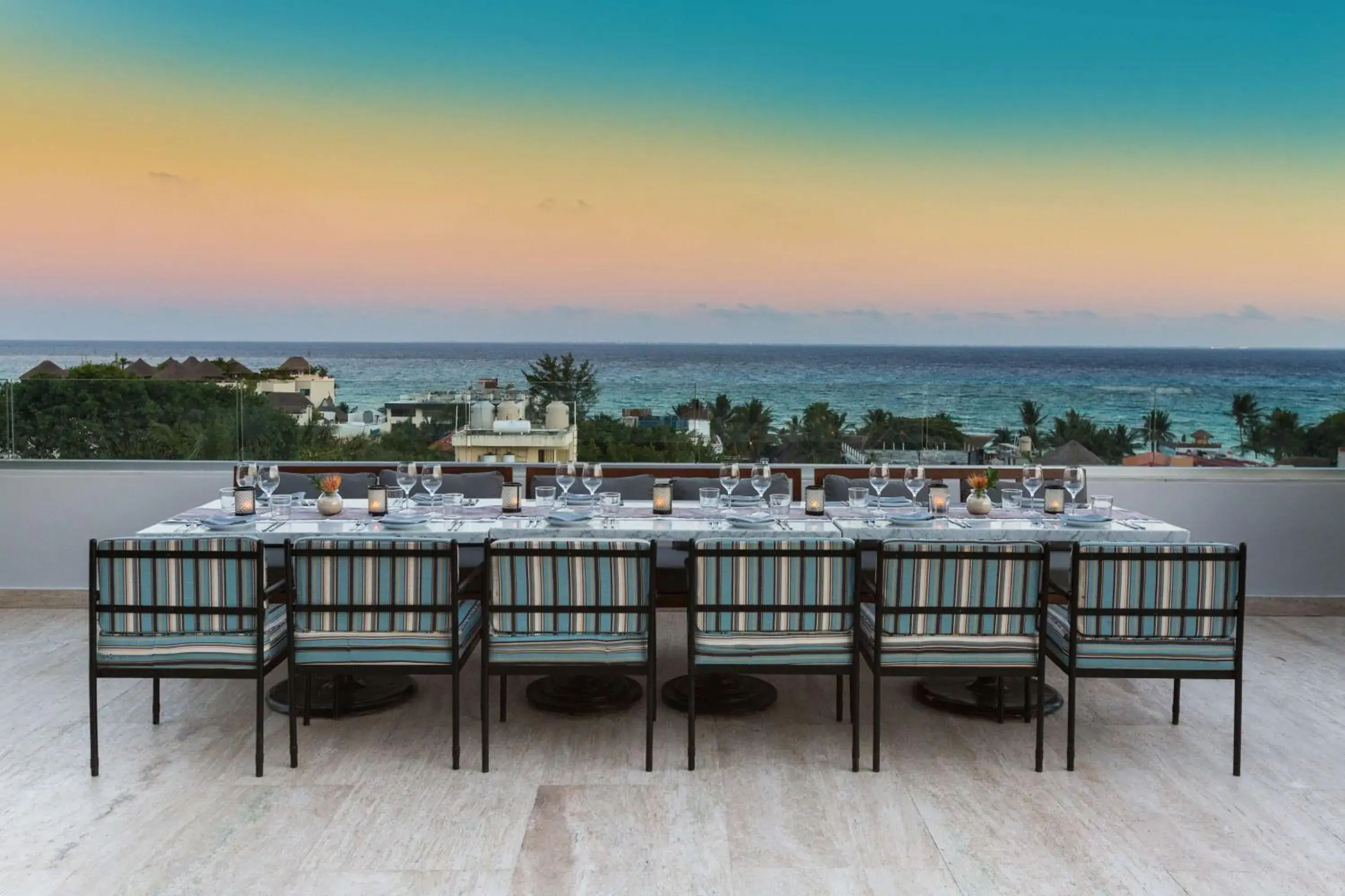 Restaurant/places to eat in Thompson Playa Del Carmen Main House, by Hyatt Restaurant/places to eat in Thompson Playa Del Carmen Main House, by Hyatt