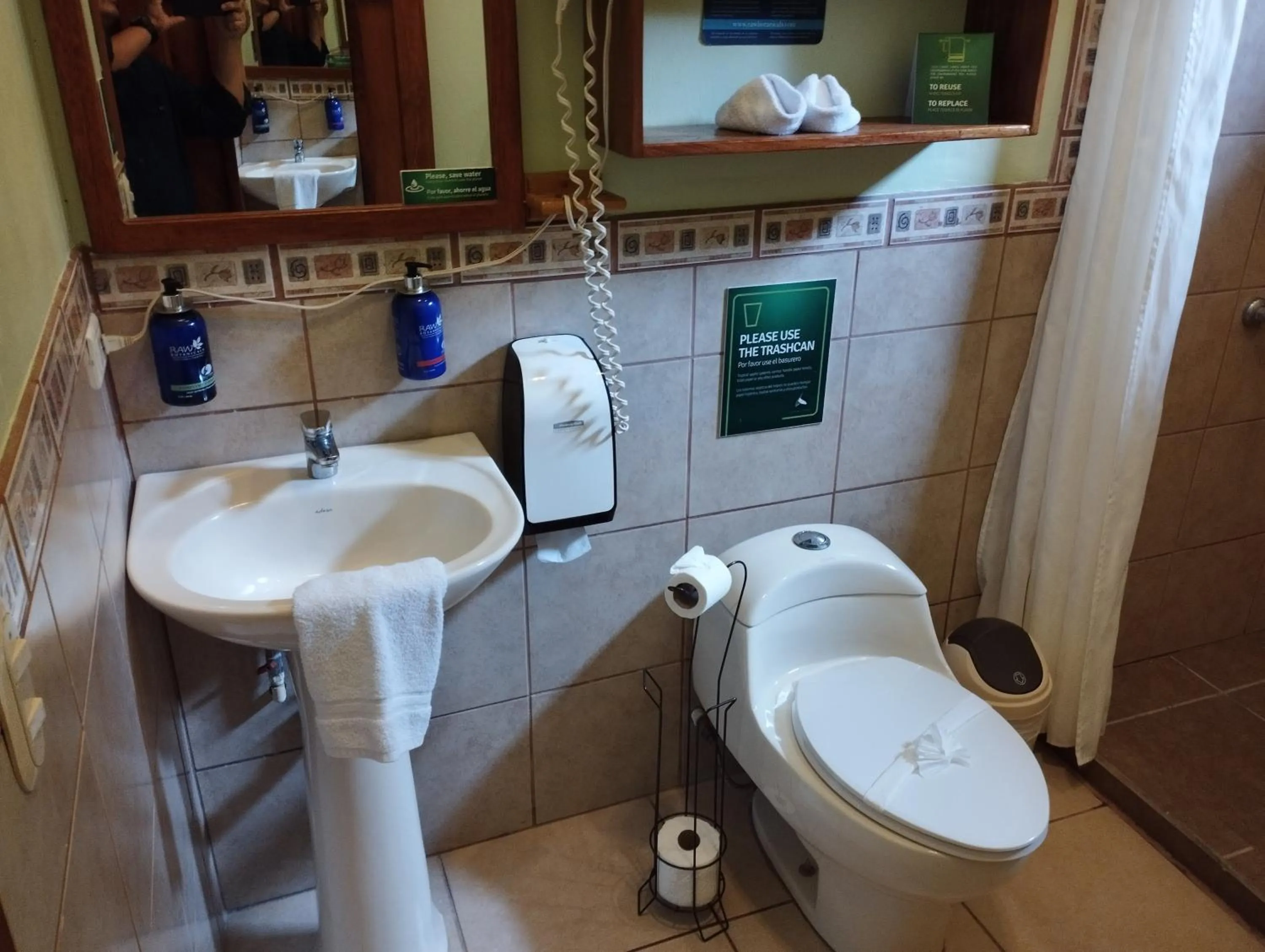 Bathroom in Cala Lodge