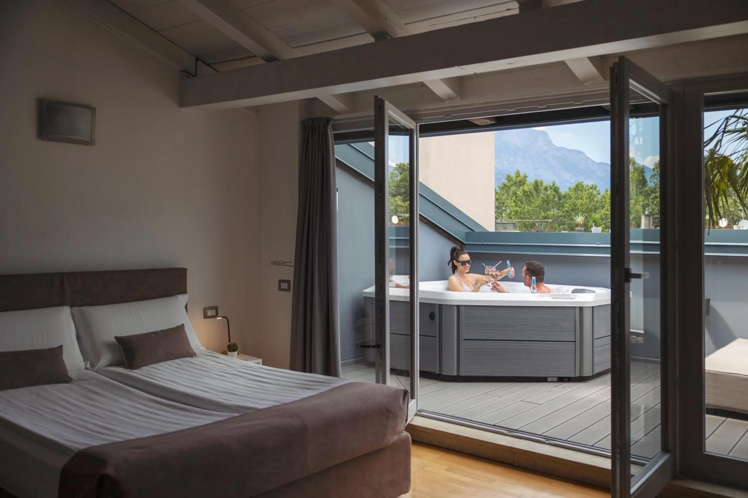 Hot Tub, Bed in Hi Room vicolo del vò