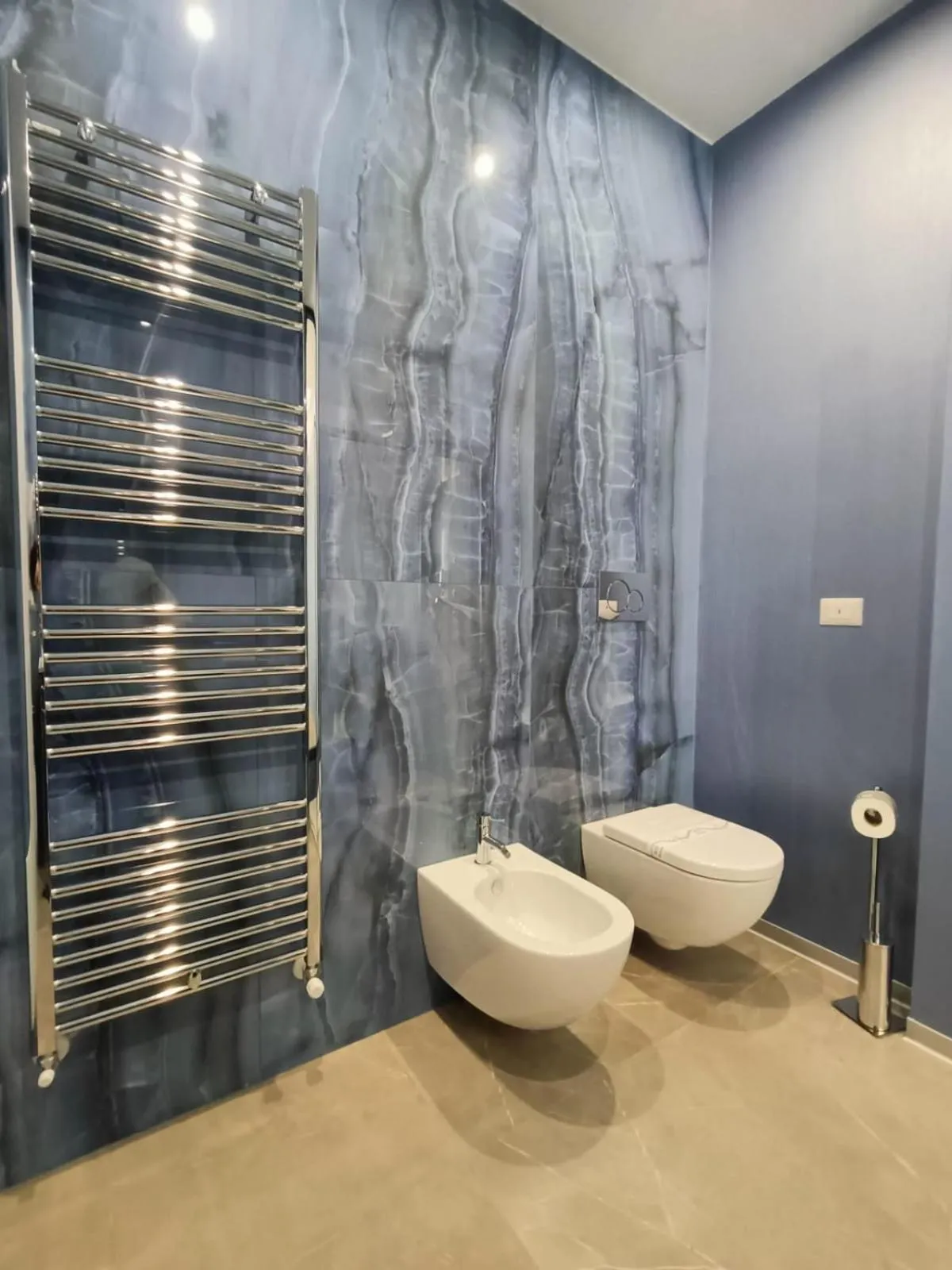 Toilet in Hotel Posidonia