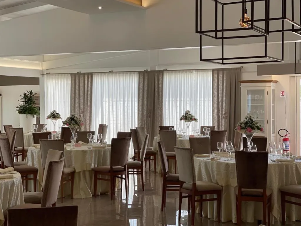 Restaurant/places to eat in Hotel Posidonia