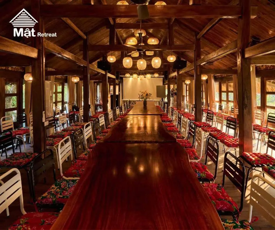 Mật Retreat