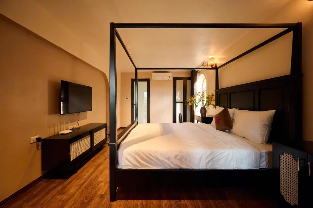 Bed in Mật Retreat