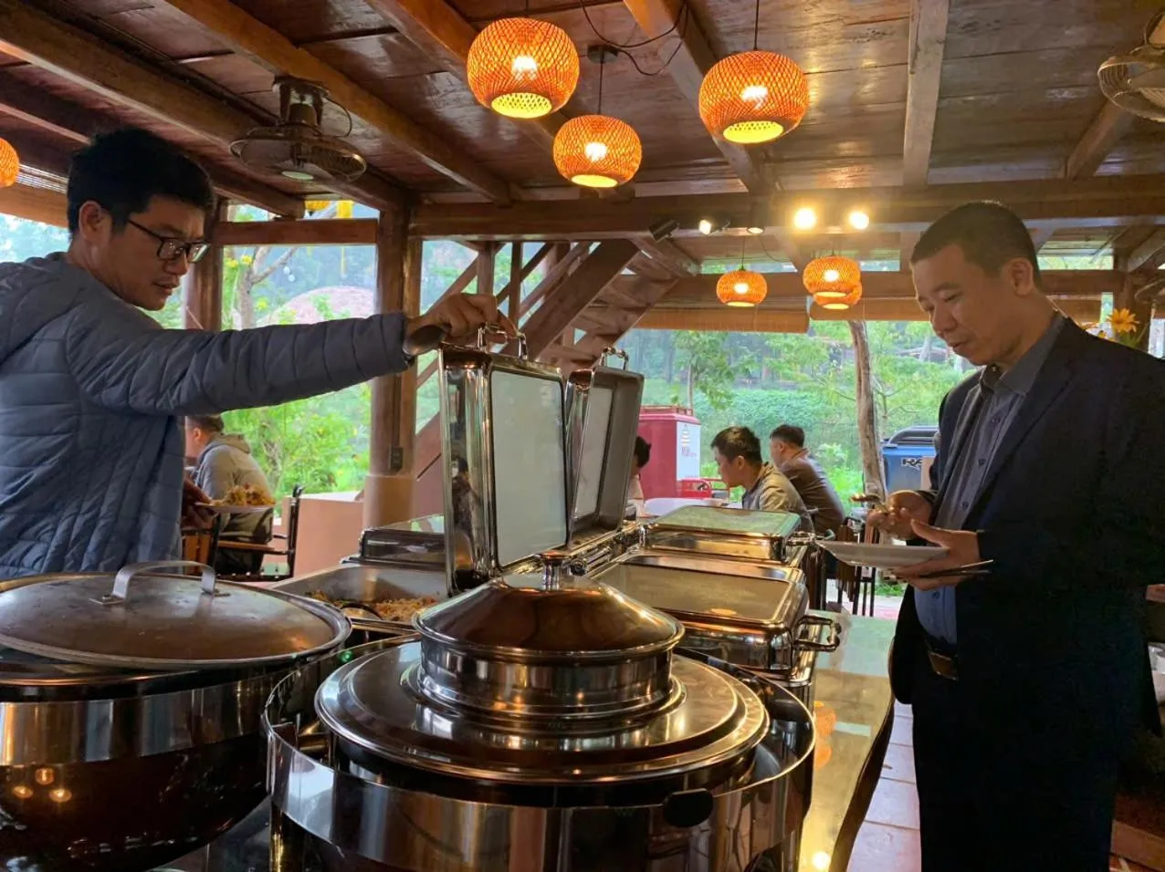 Buffet breakfast in Mật Retreat