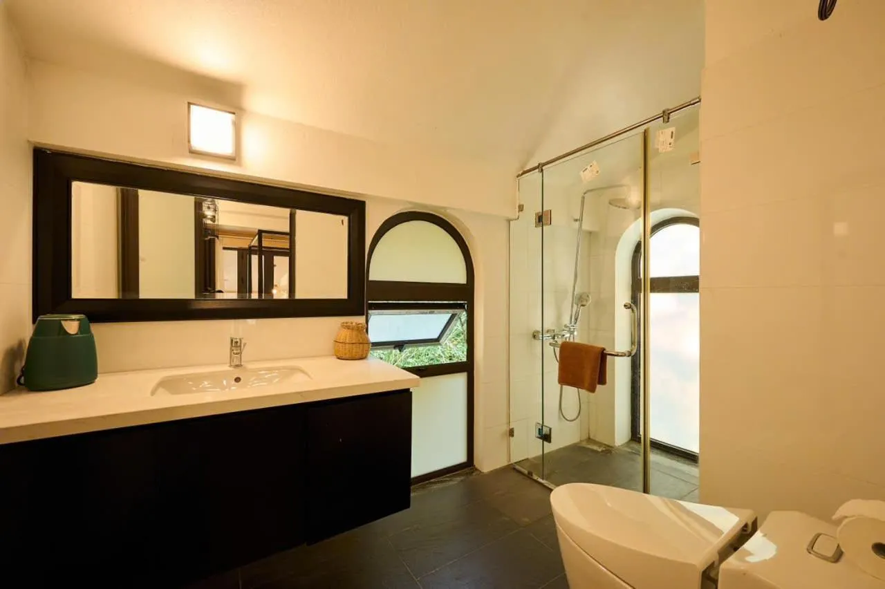 Bathroom in Mật Retreat