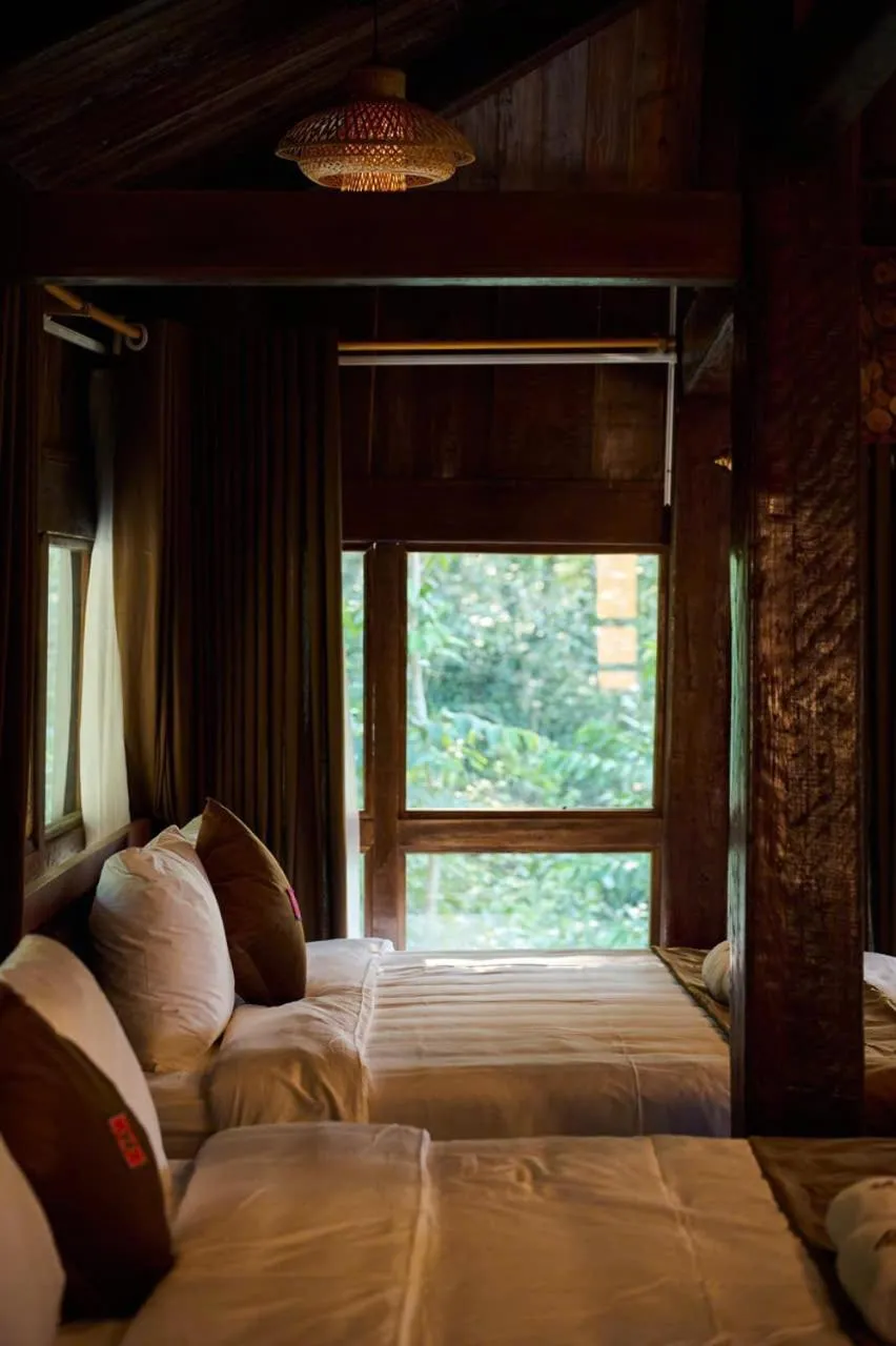Bed in Mật Retreat