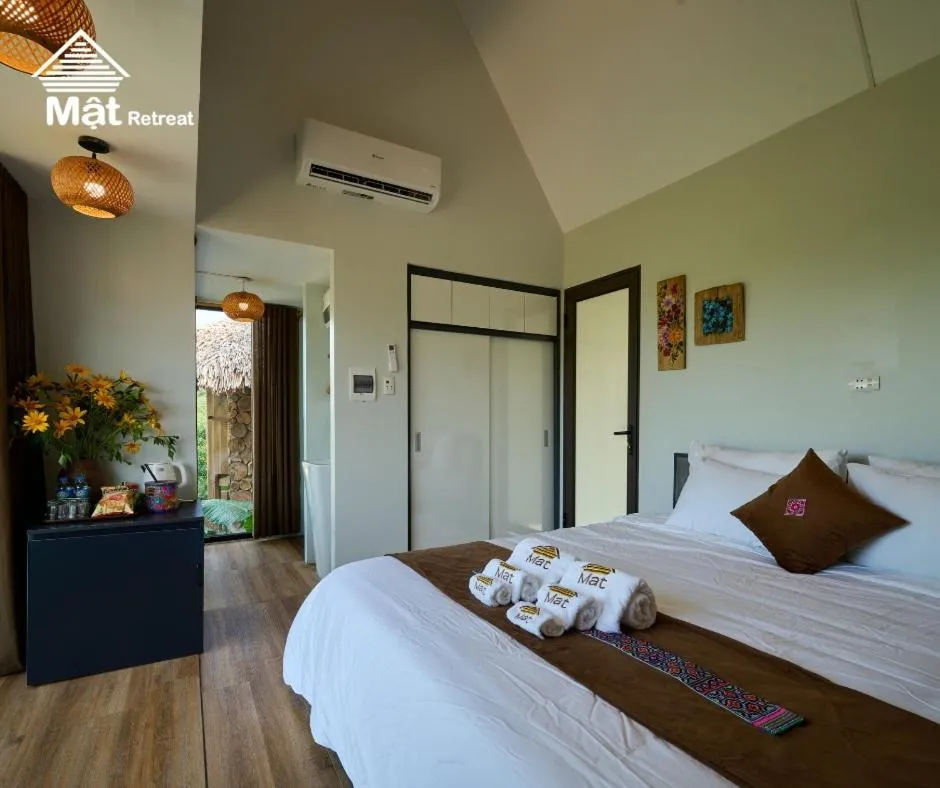 Bed in Mật Retreat