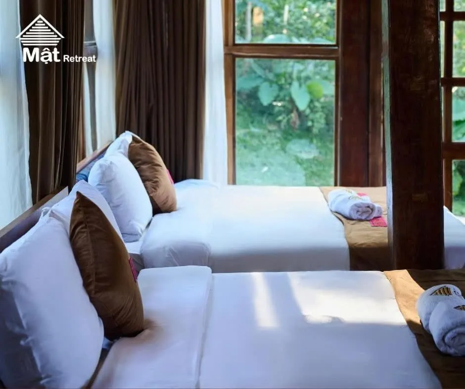 Bed in Mật Retreat