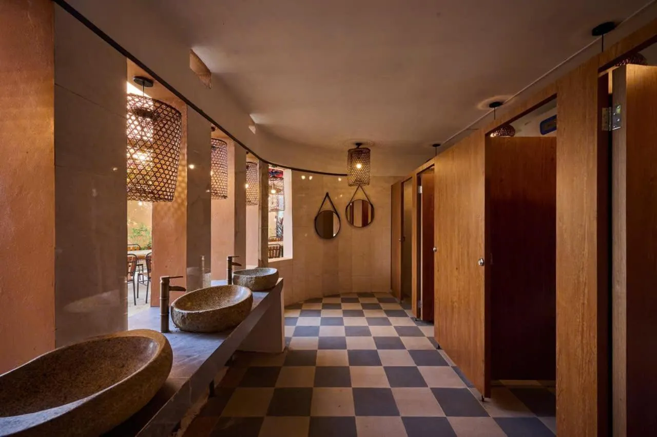 Bathroom in Mật Retreat