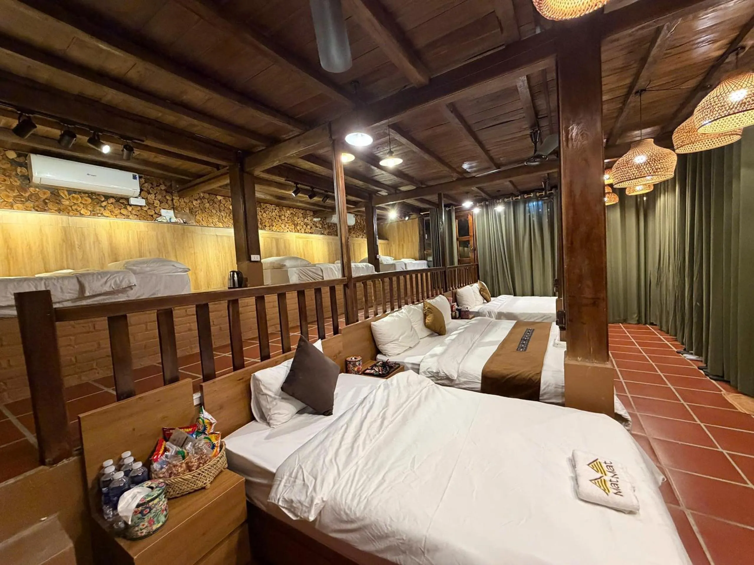 Bed in Mật Retreat