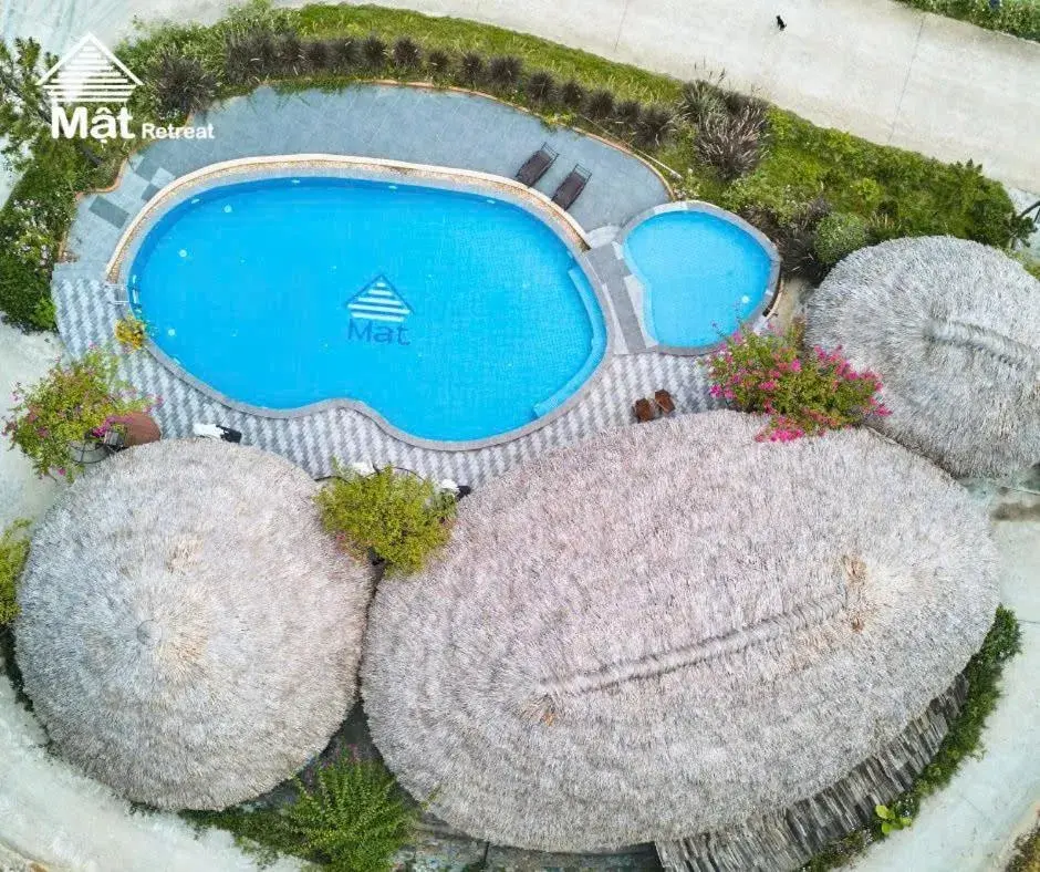 Mật Retreat Mật Retreat