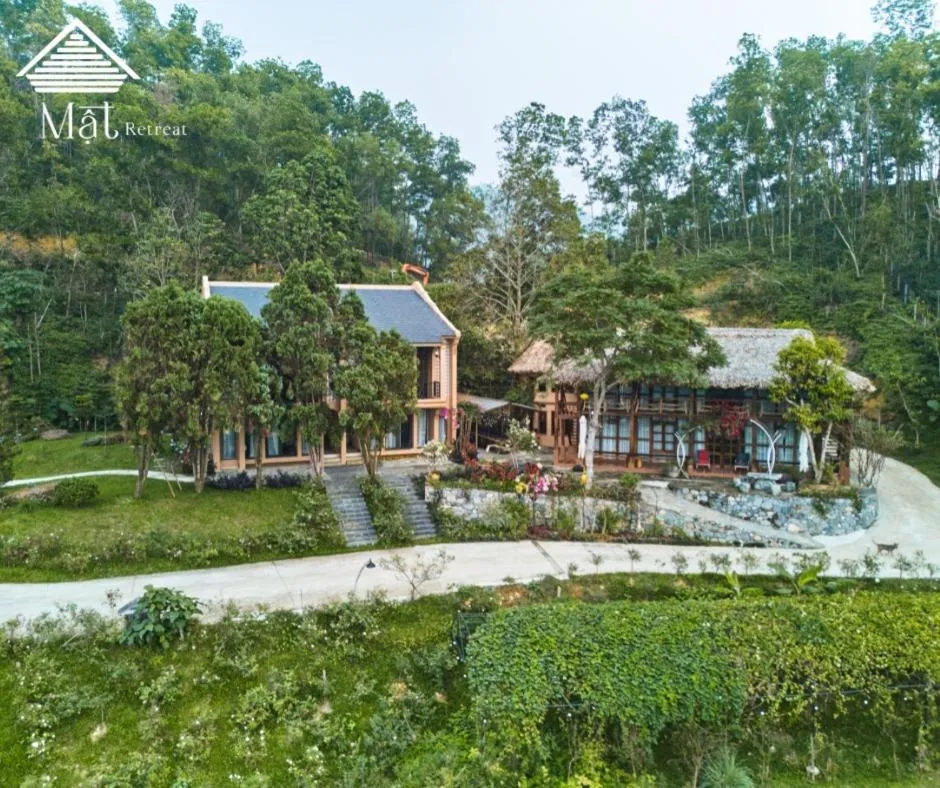 Garden view in Mật Retreat