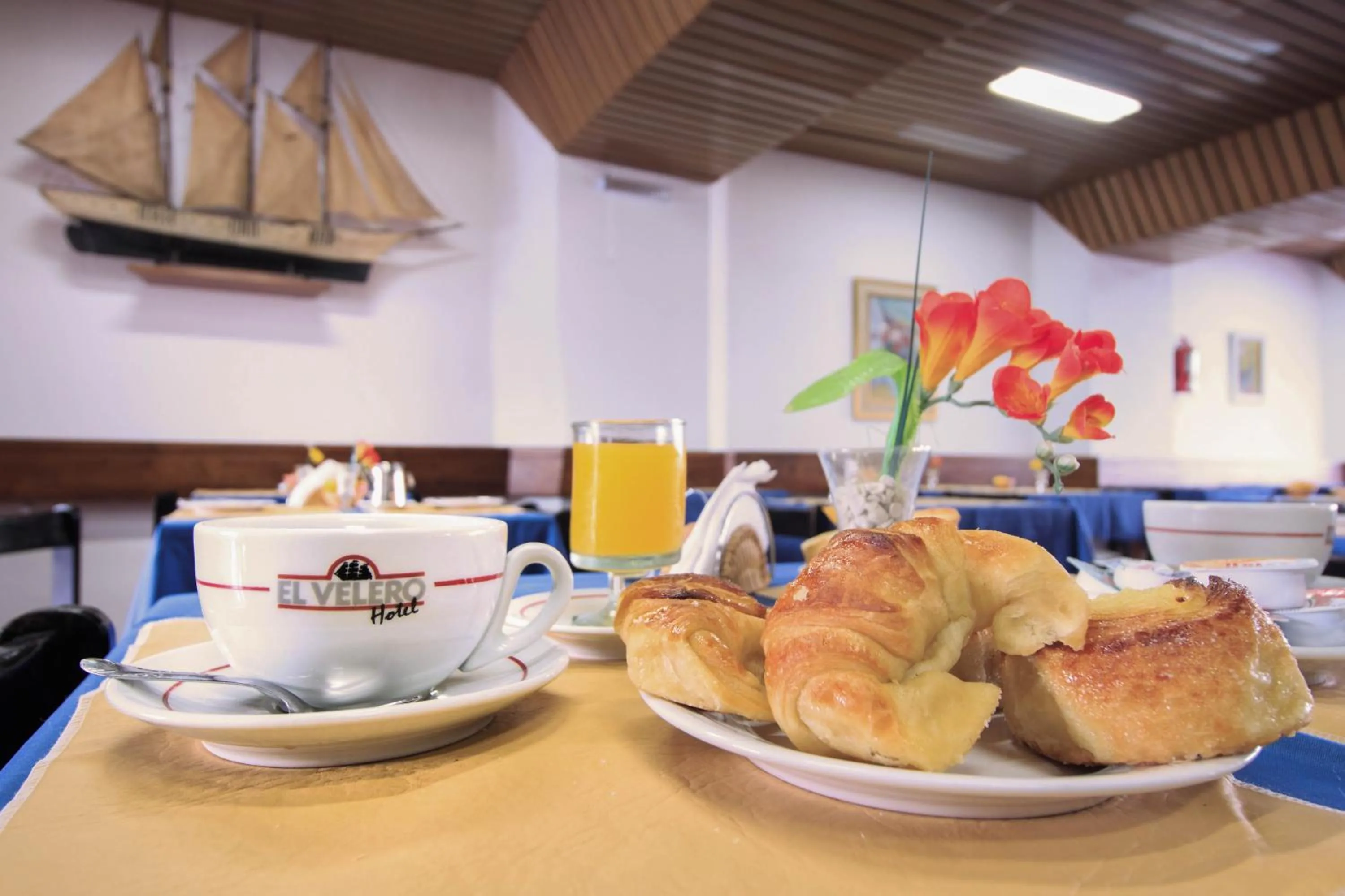 Breakfast in Hotel El Velero