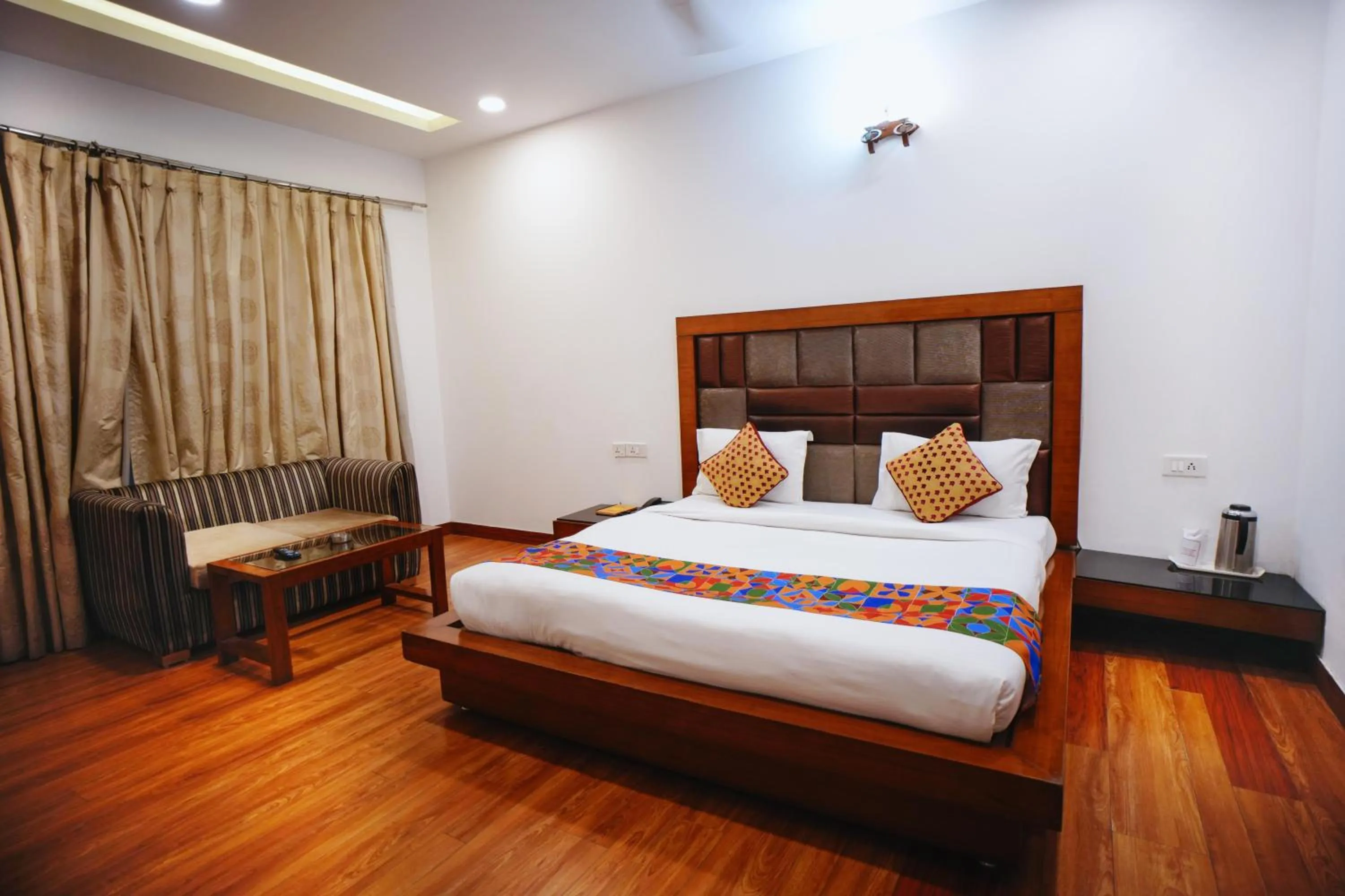 Bed in Hari's Court Inns & Hotels