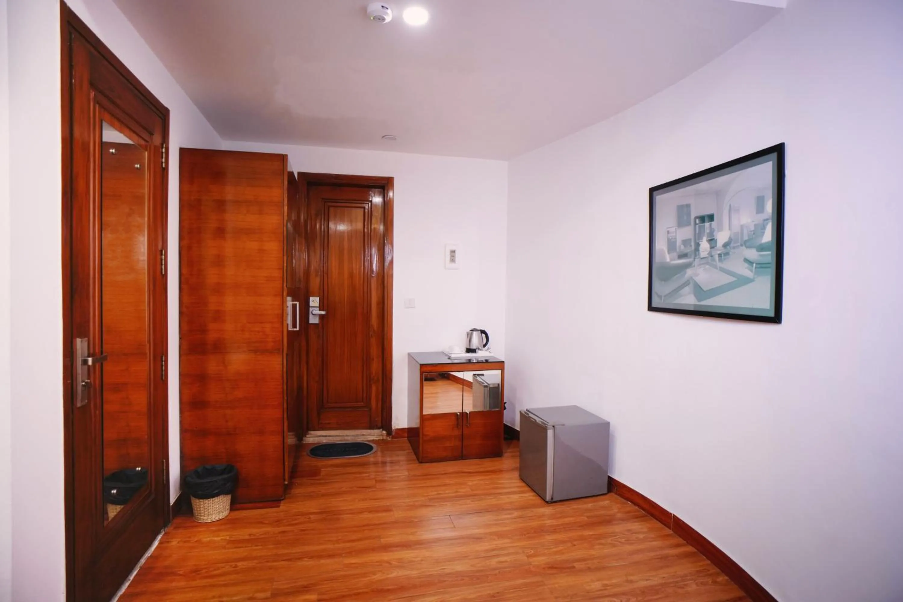 Hari's Court Inns & Hotels