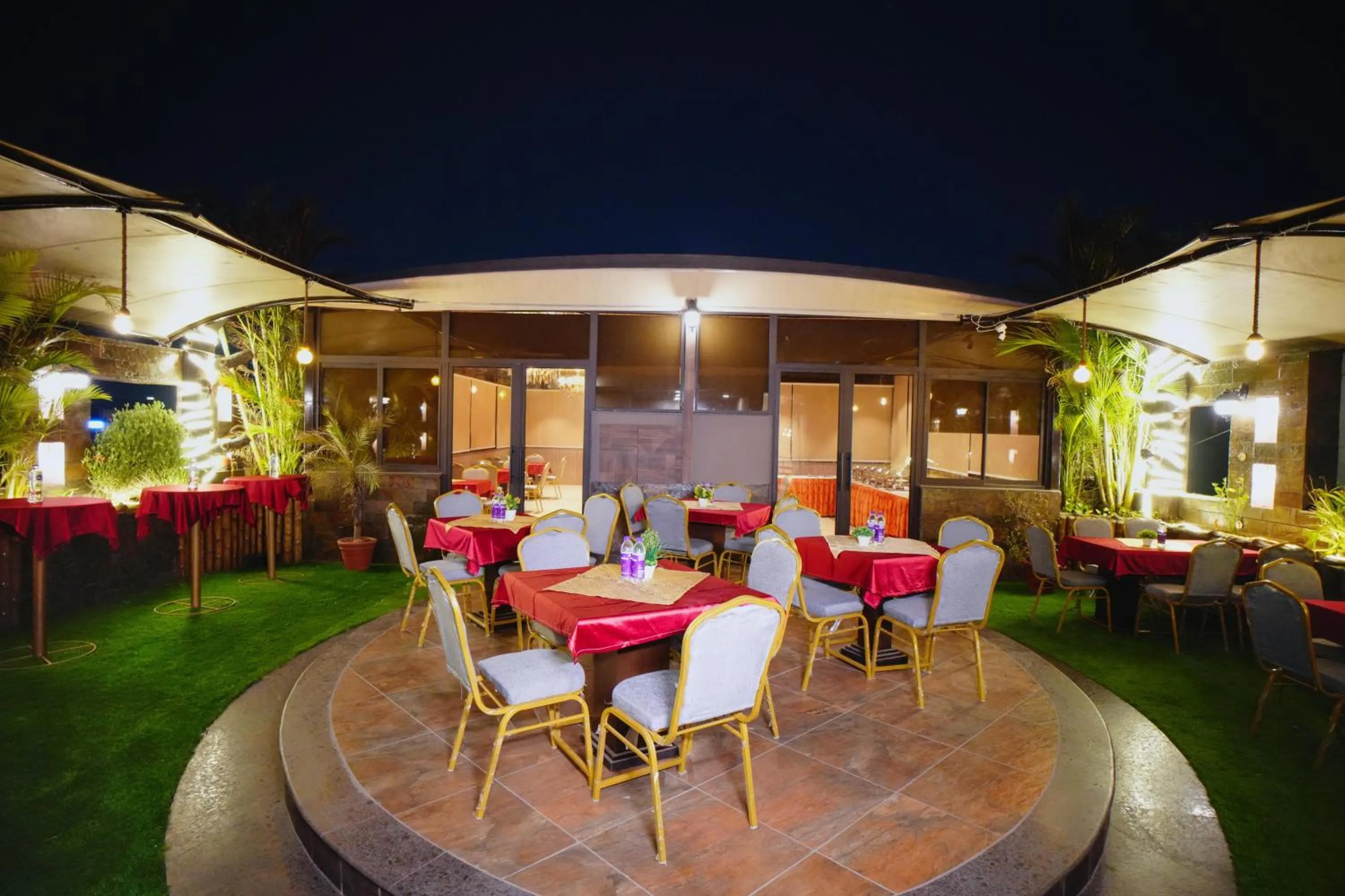 Hari's Court Inns & Hotels