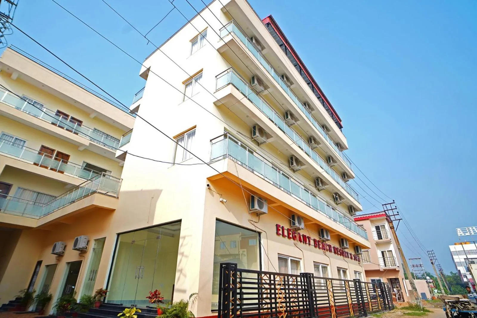 Property building in Elegant Beach Resort