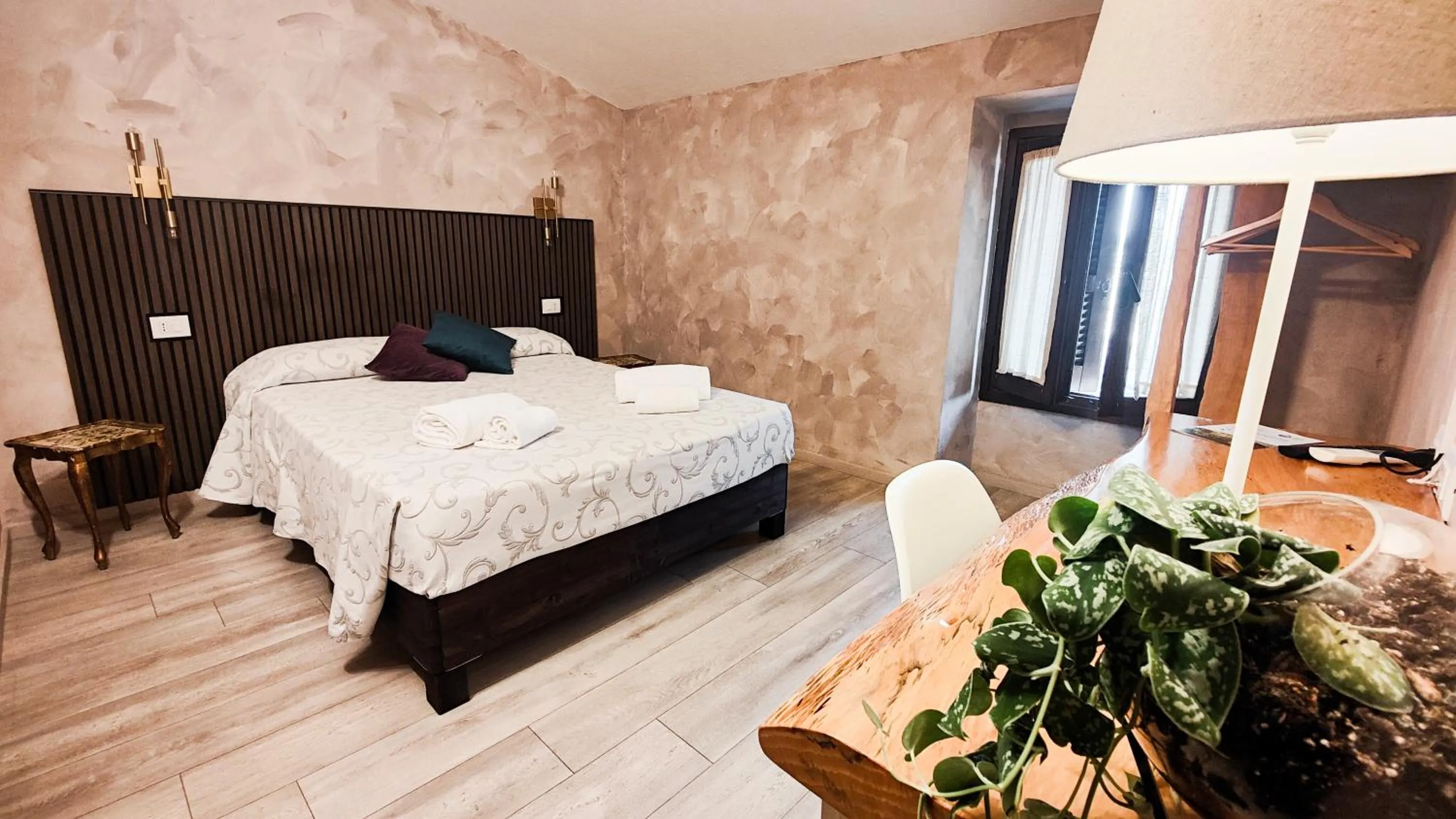 Bed in Albergo B&B Tenesi