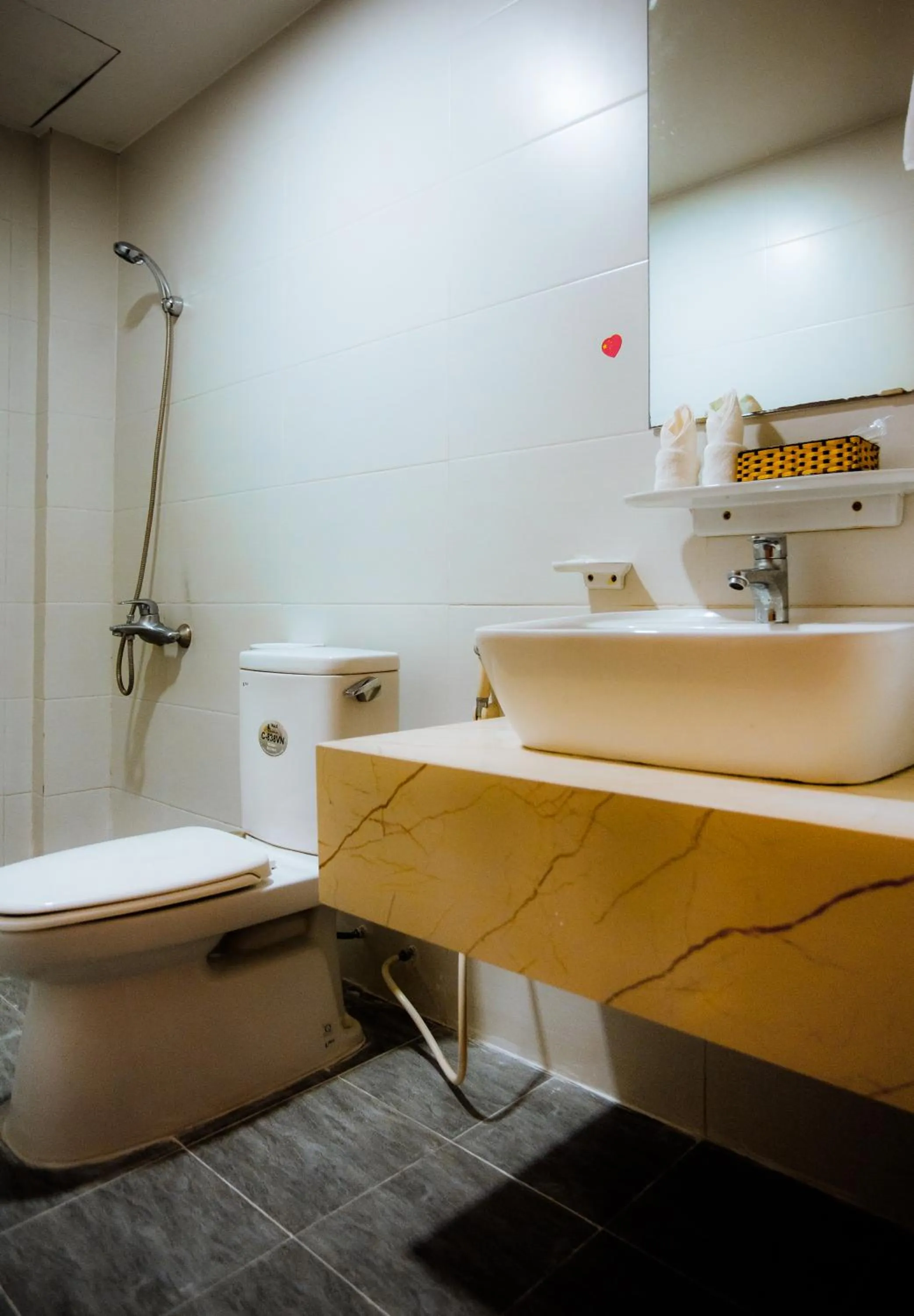 Toilet in Mata Love hotel