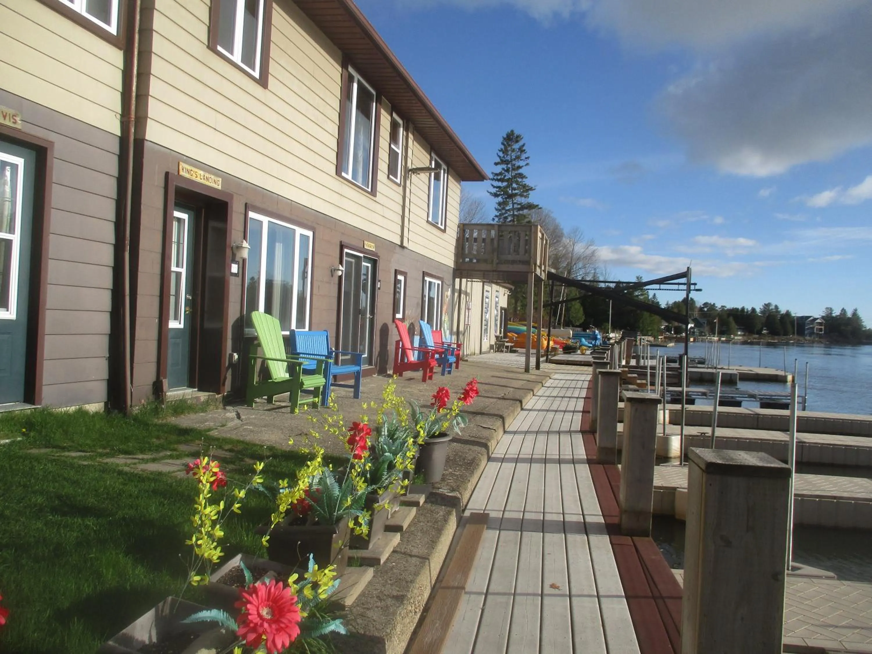 Property building in Sauble River Marina and Lodge Resort