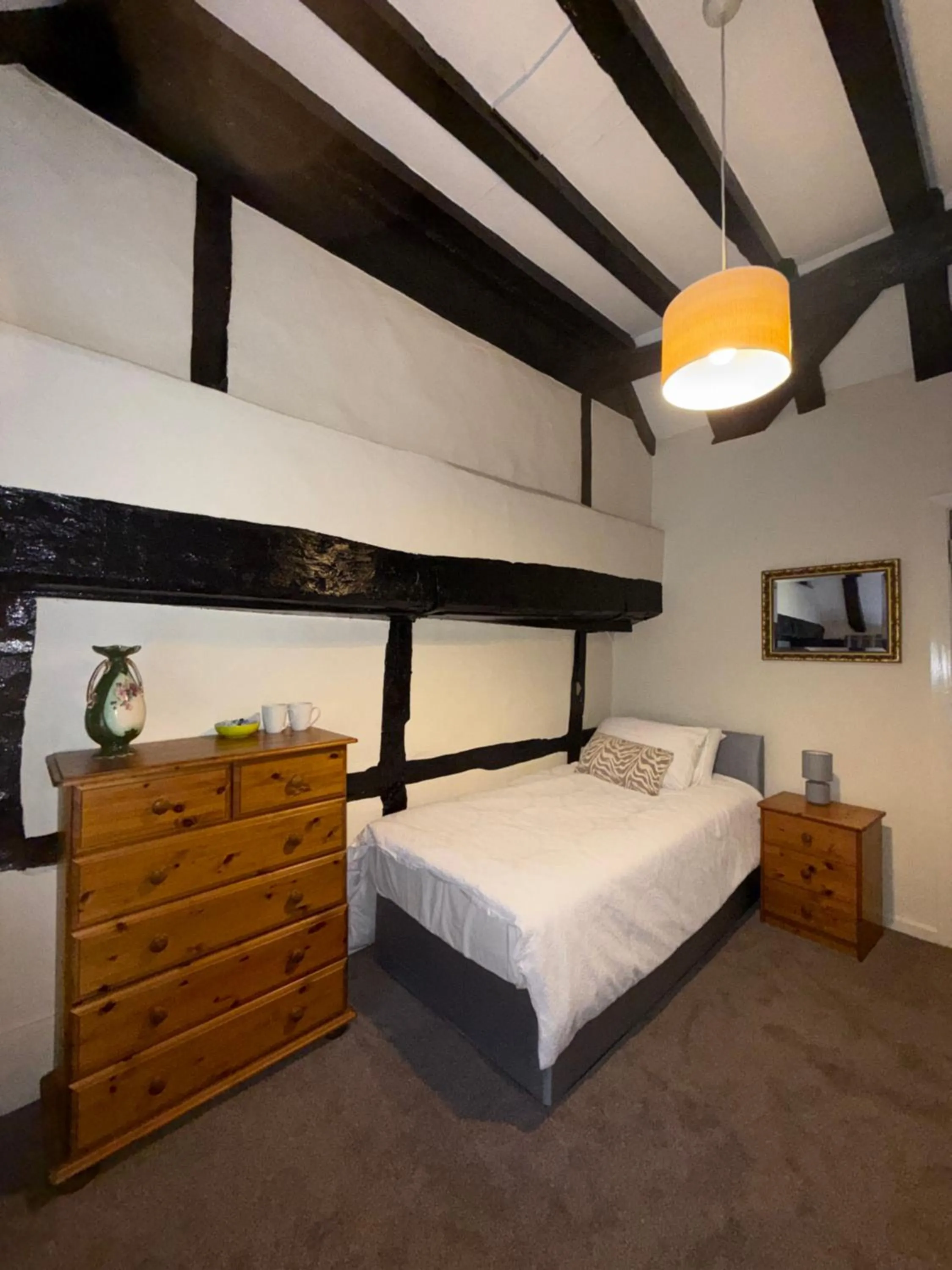 Bed in The Stonemasons Inn