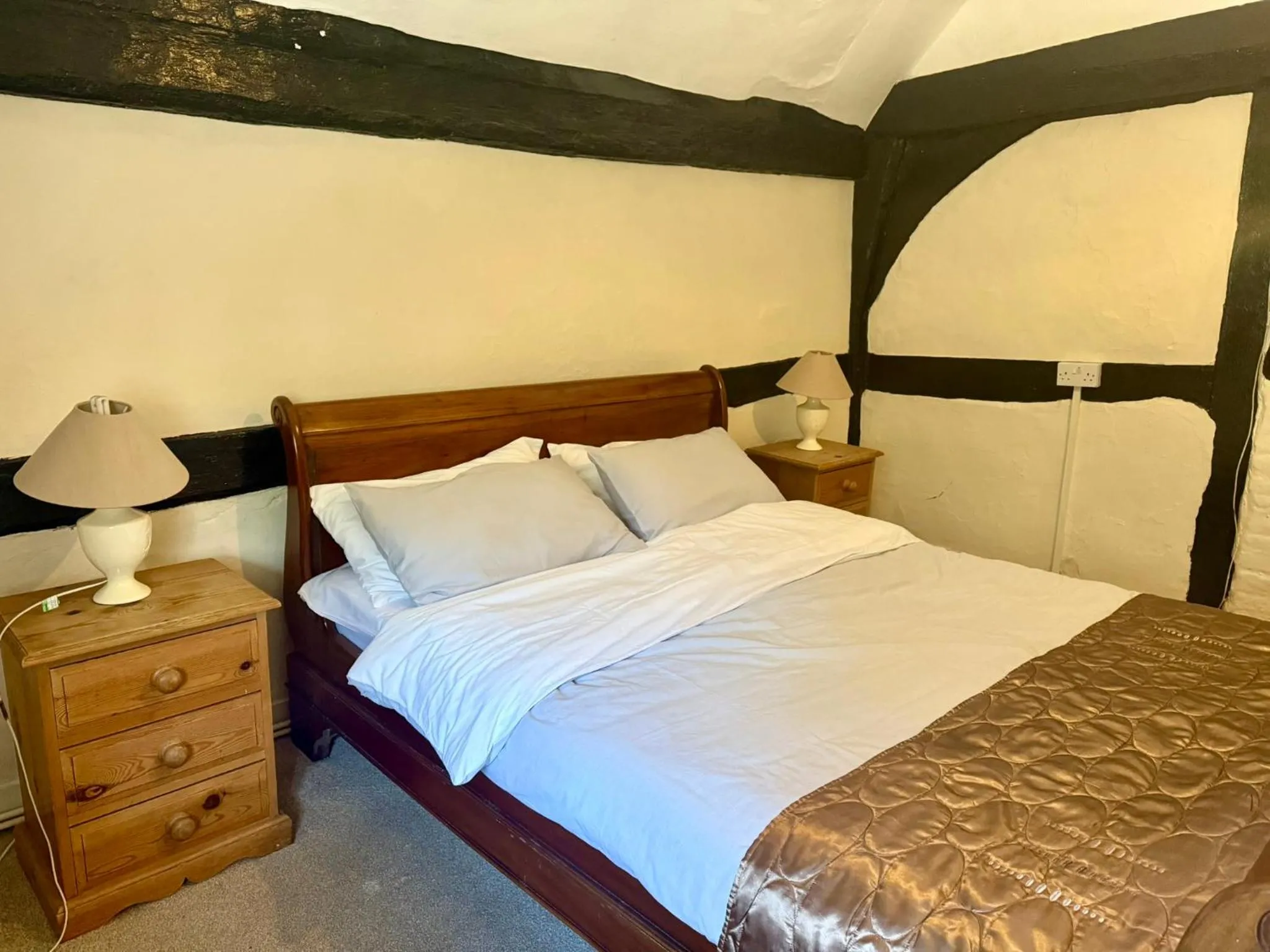 Bedroom, Bed in The Stonemasons Inn