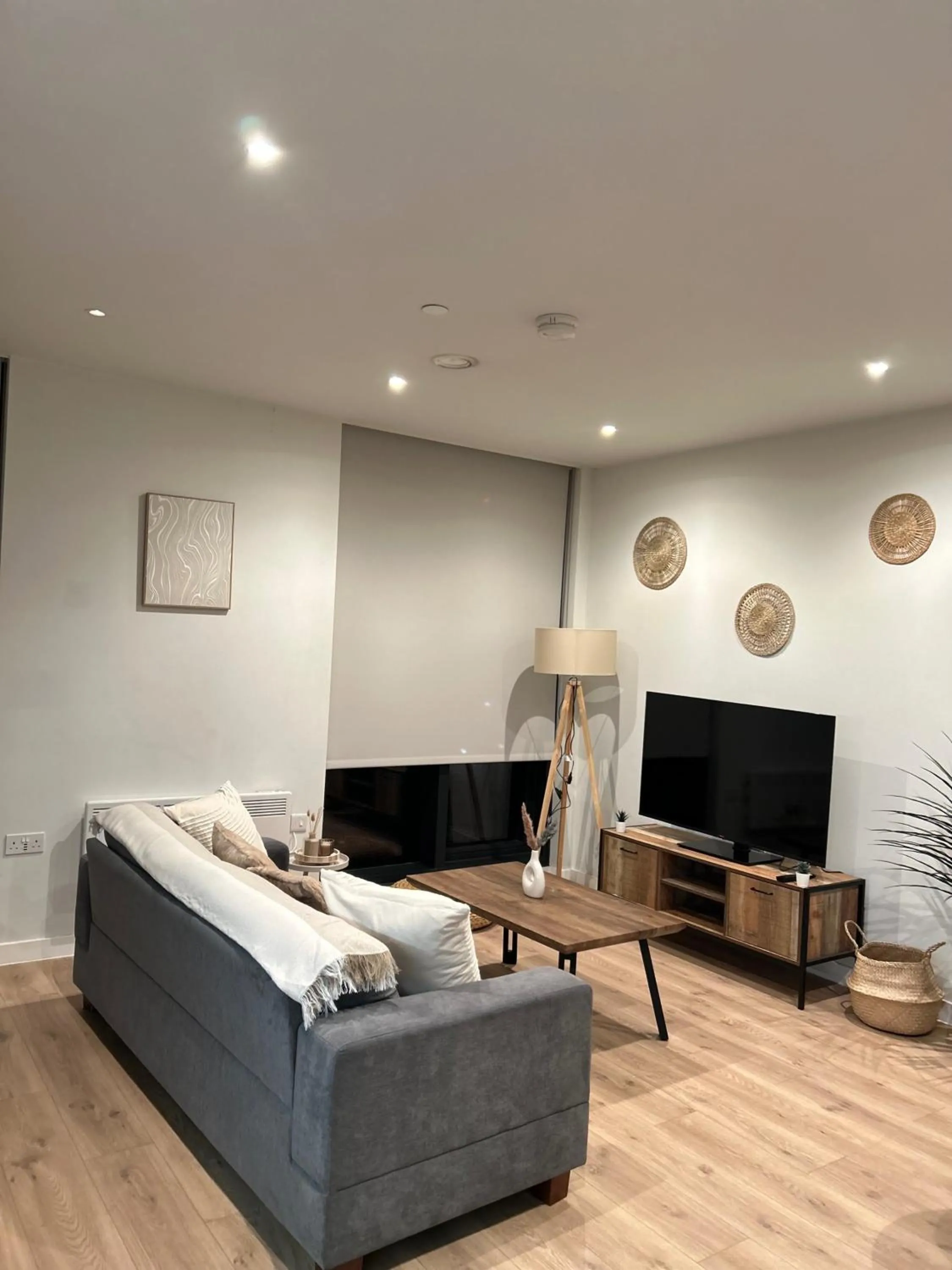 Central Apartment-Free Parking with Terrace-Gym