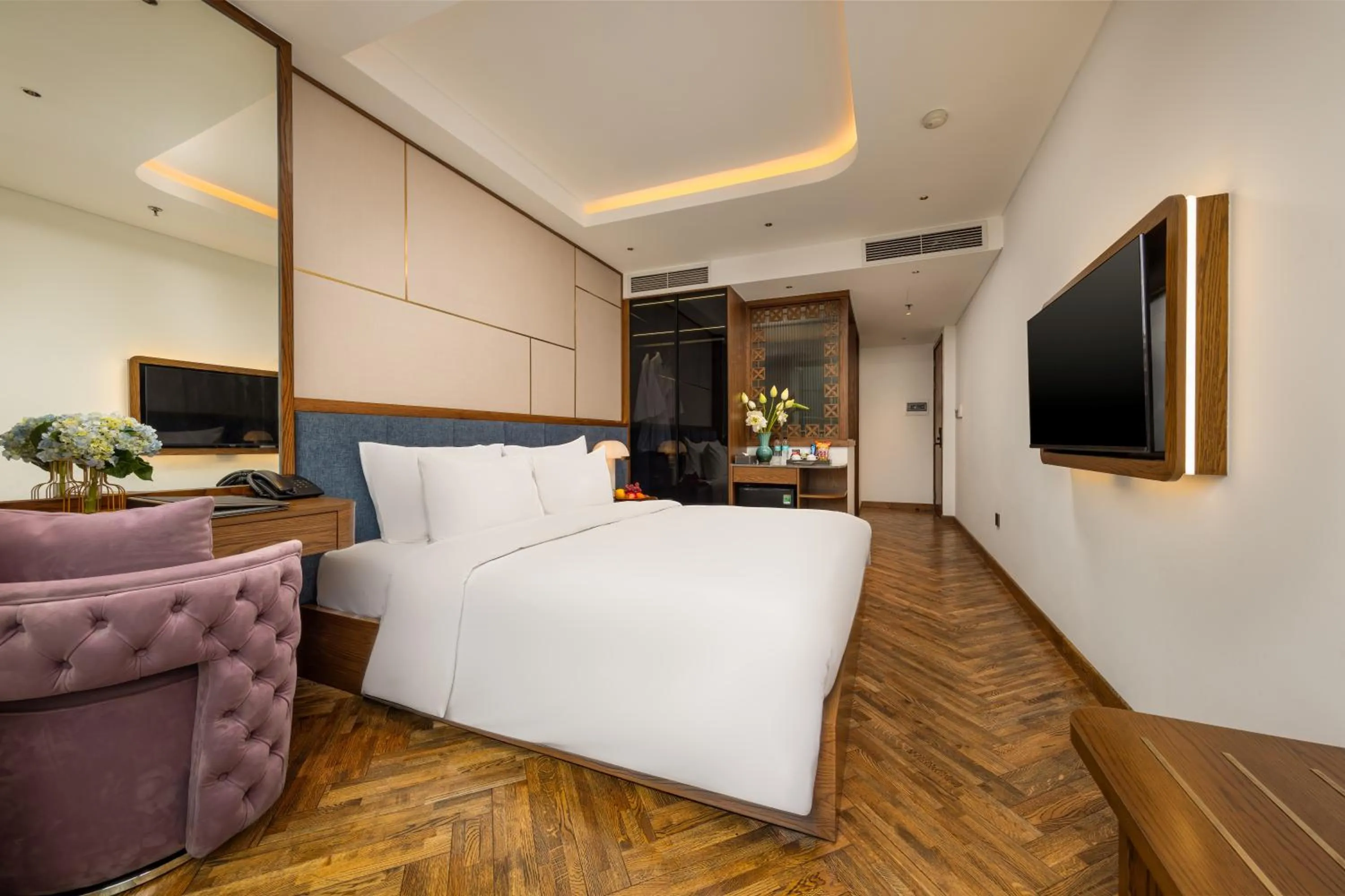 Bed in H Hôtel L'Art Hanoi