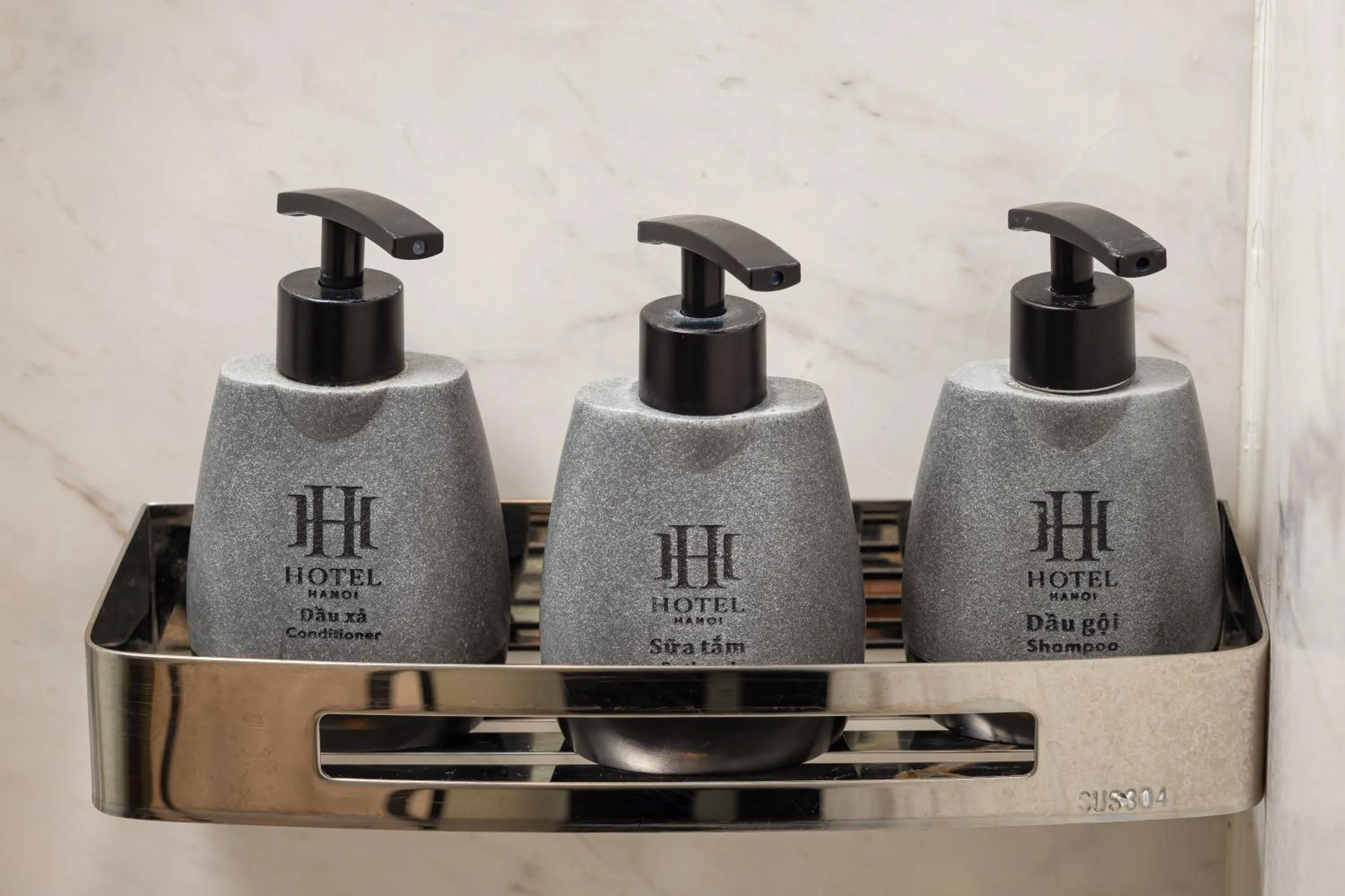 Shower in H Hôtel L'Art Hanoi