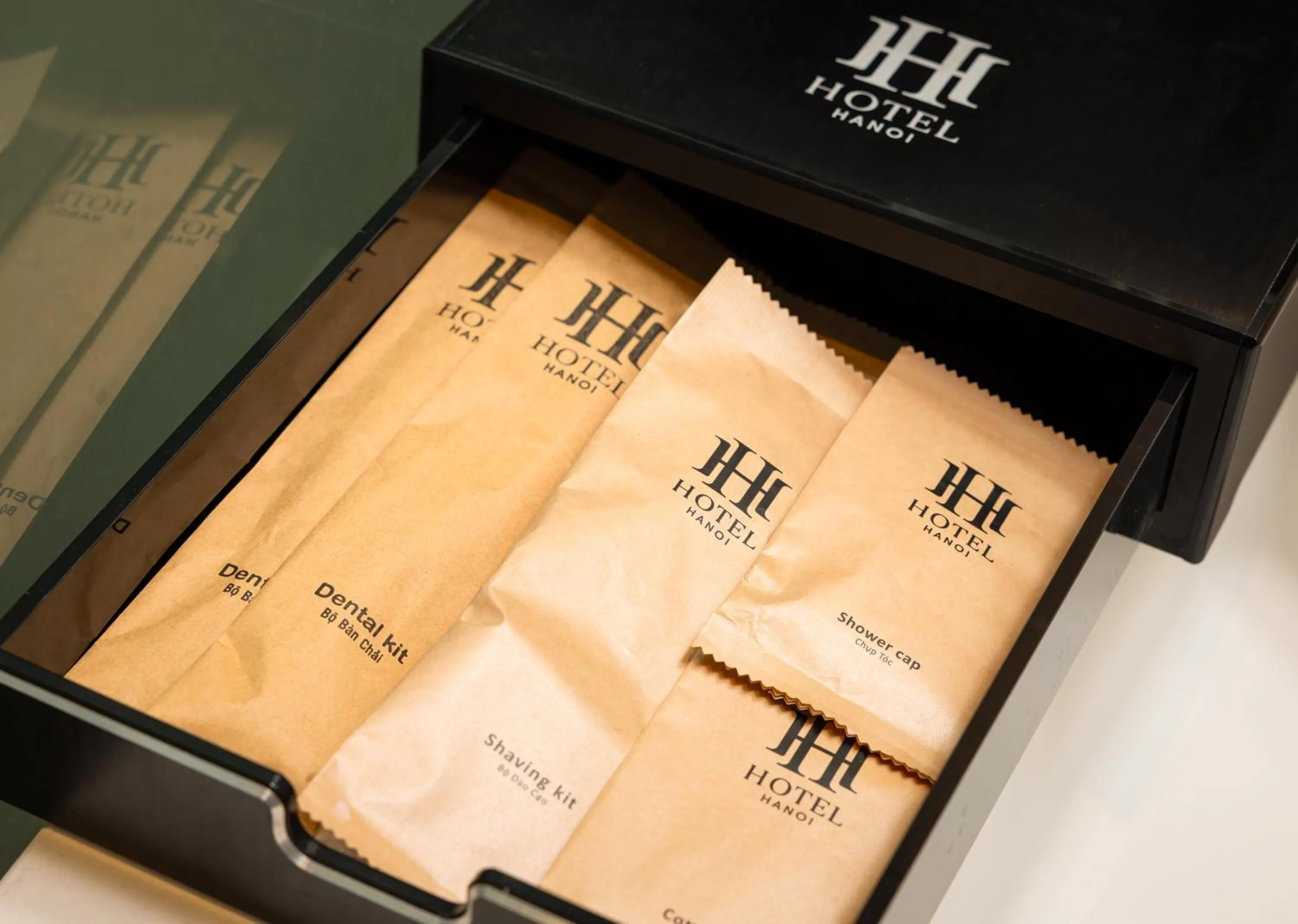 Shower in H Hôtel L'Art Hanoi