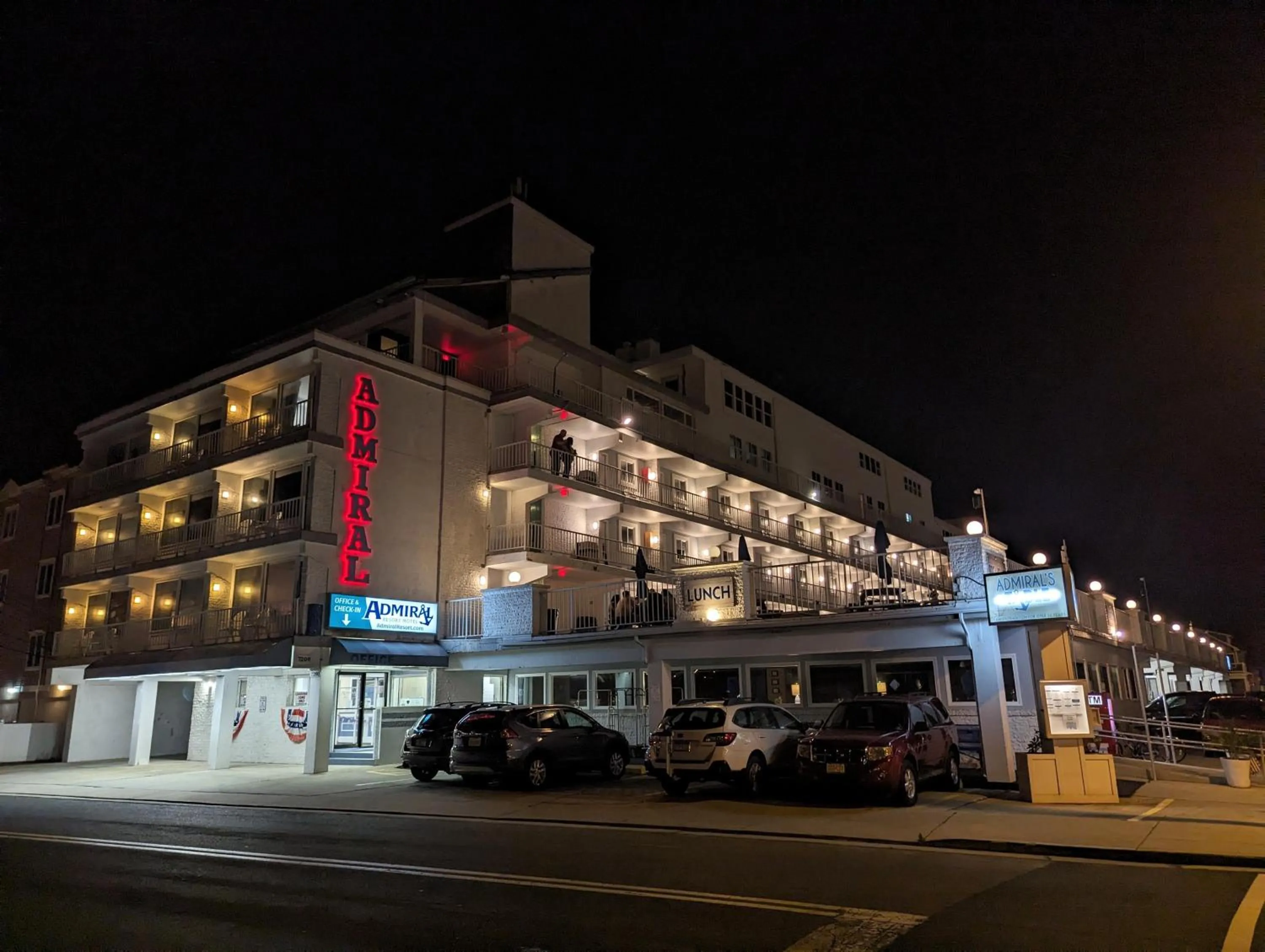 Property building in Admiral Resort Motel