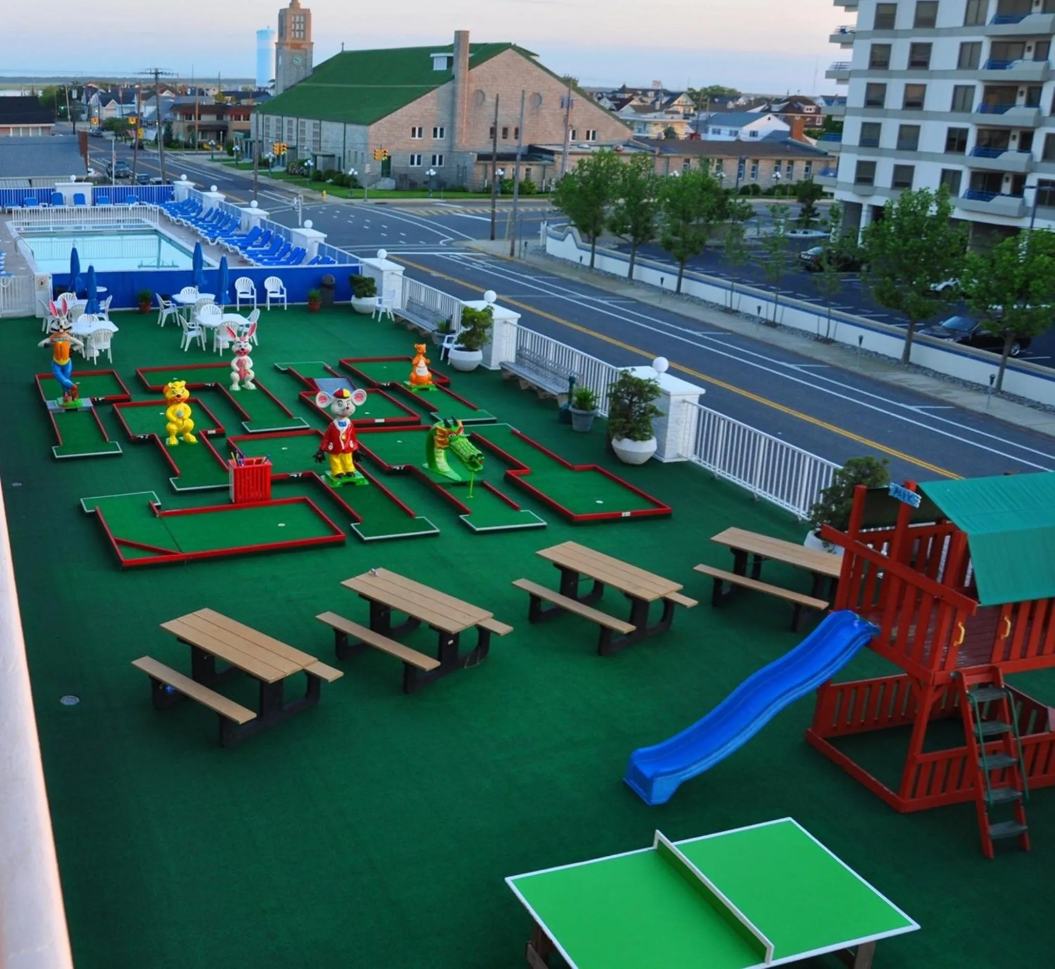 Summer in Admiral Resort Motel