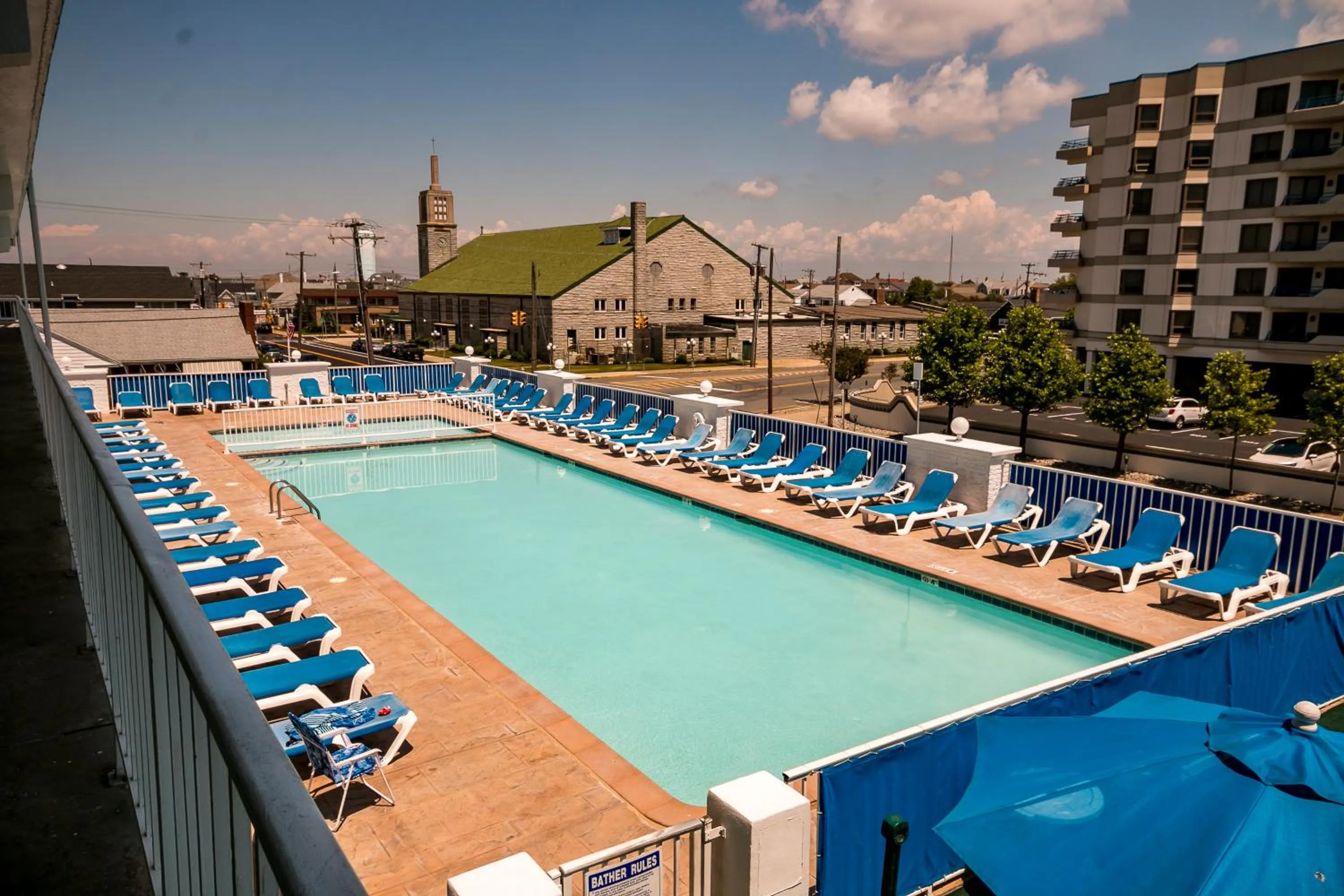 Summer in Admiral Resort Motel